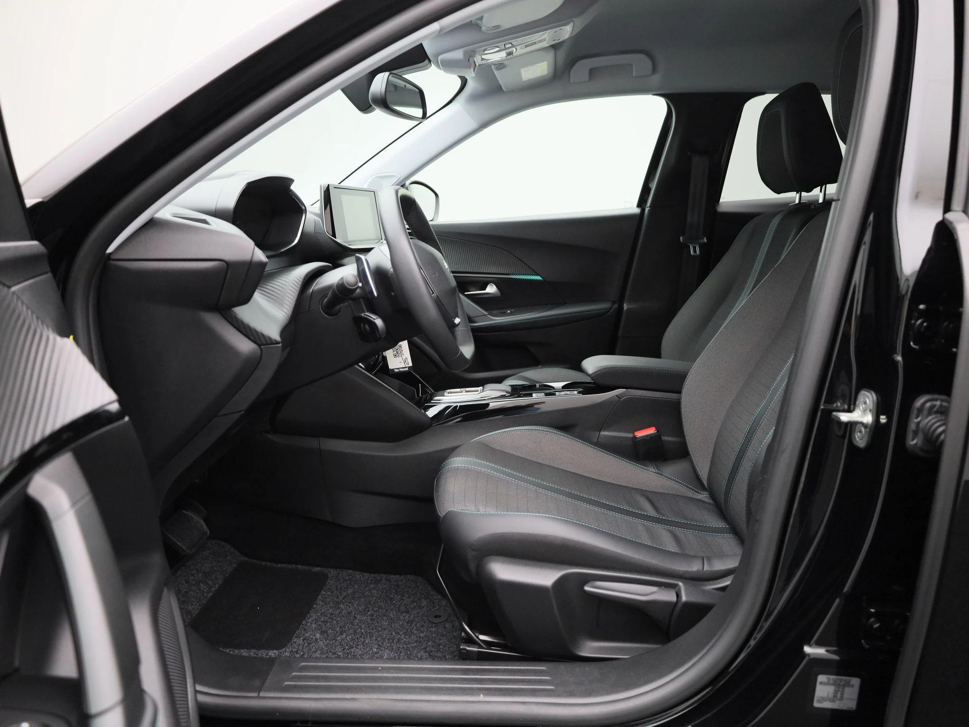 Peugeot-2008-image-10