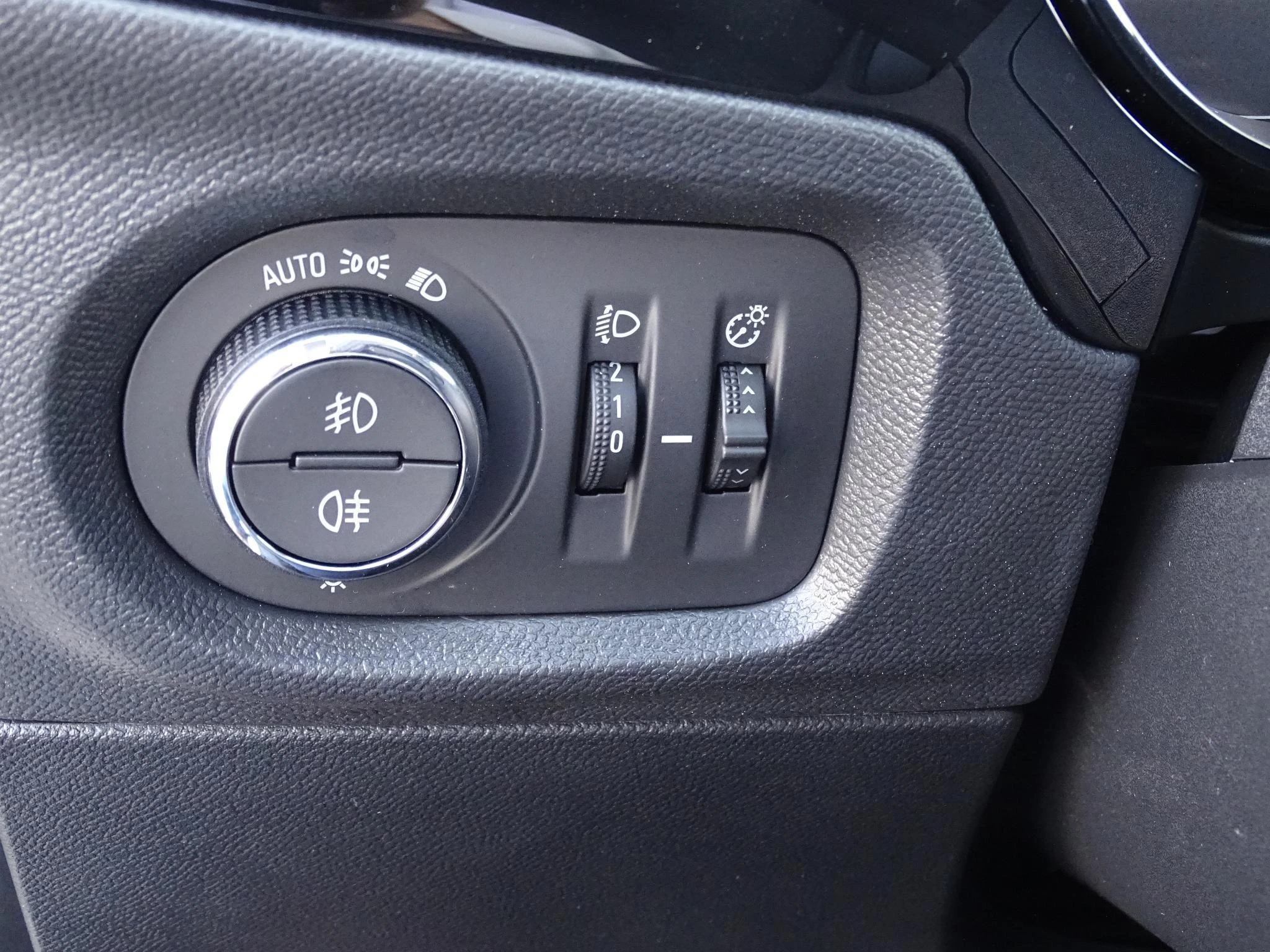 Opel-Corsa-image-18