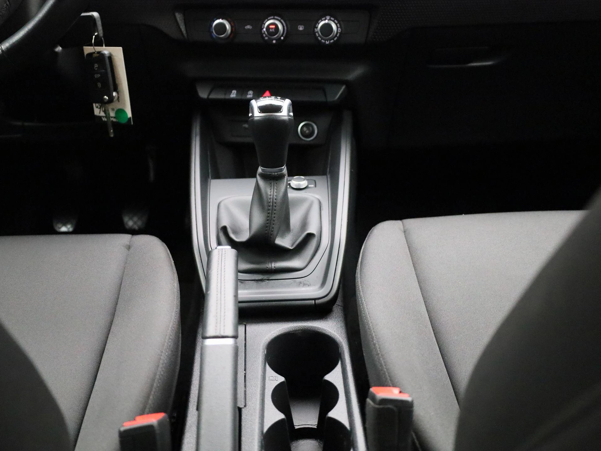 Audi-A1 Sportback-image-9