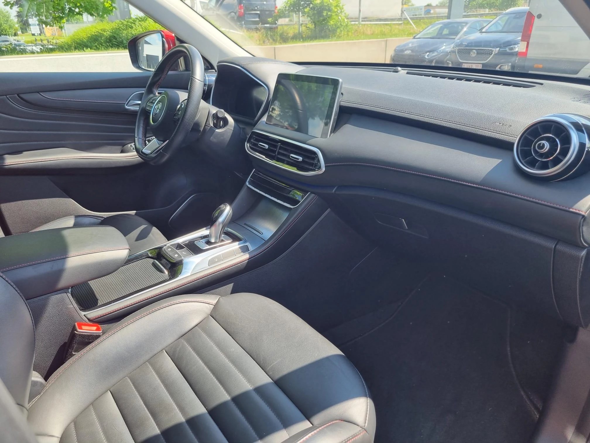 MG EHS Luxury