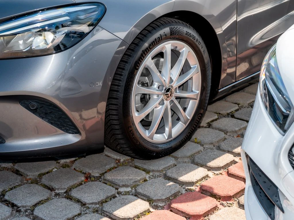 Mercedes-Benz-B-Klasse 180 d-image-5