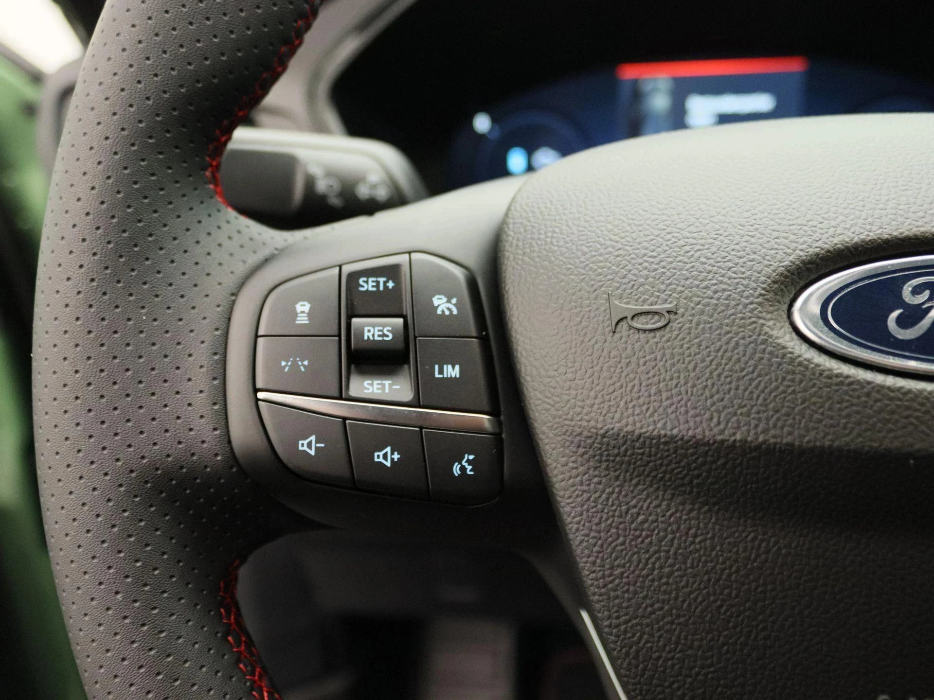 Ford-Kuga-image-15
