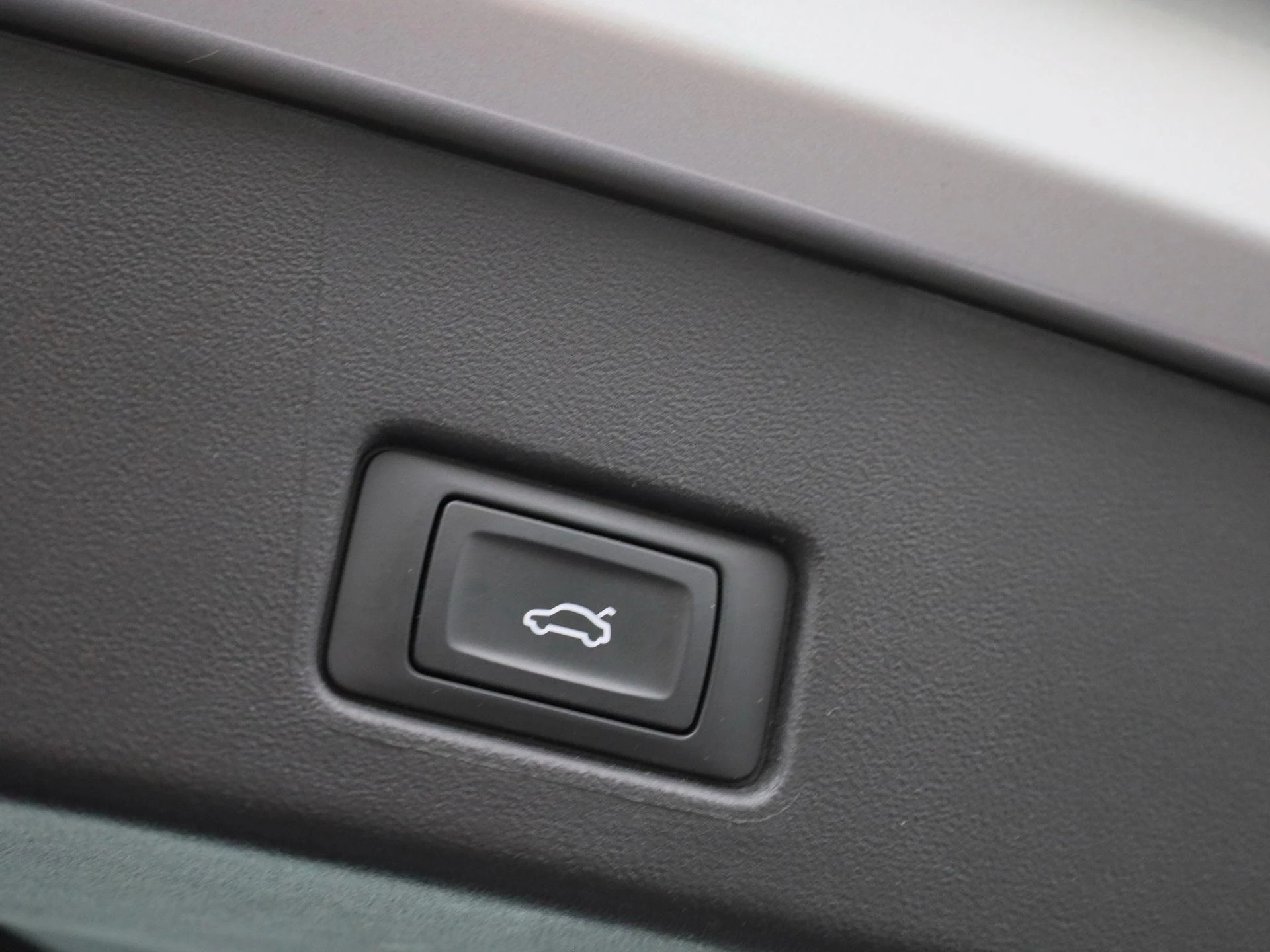 Audi-Q4 Sportback e-tron-image-14