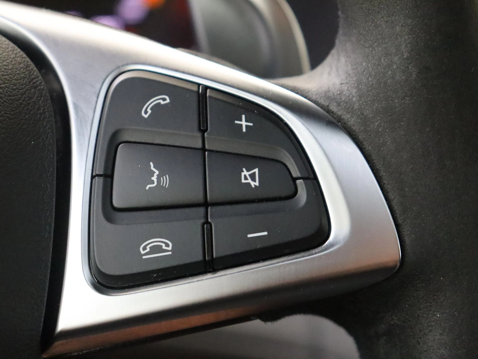 Mercedes-AMG-GT-image-18