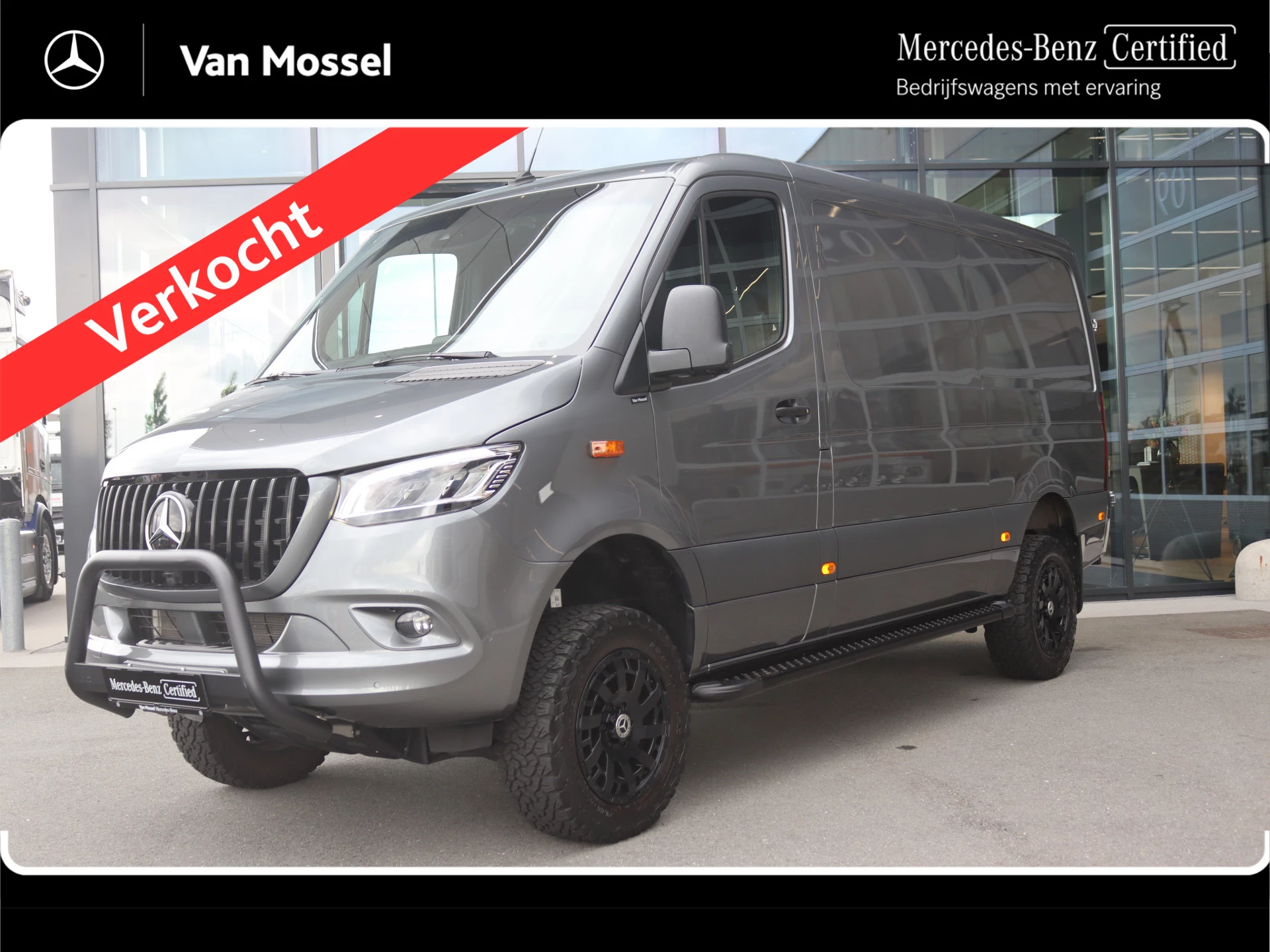 Mercedes-Benz-Sprinter-image-0