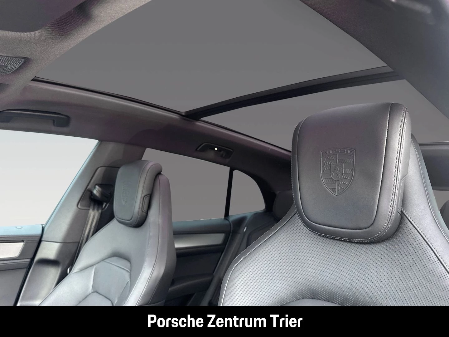 Porsche Cayenne Electric HA-Lenkung Head-Up BOSE 21-Zoll -