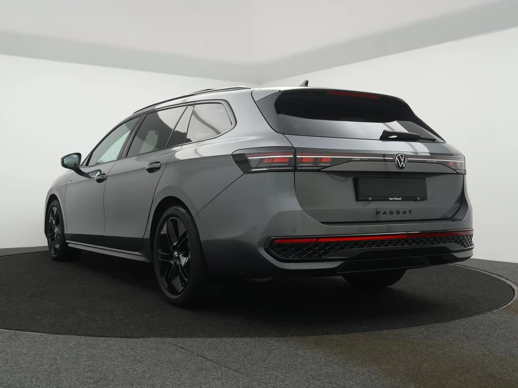 Volkswagen-Passat-image-29