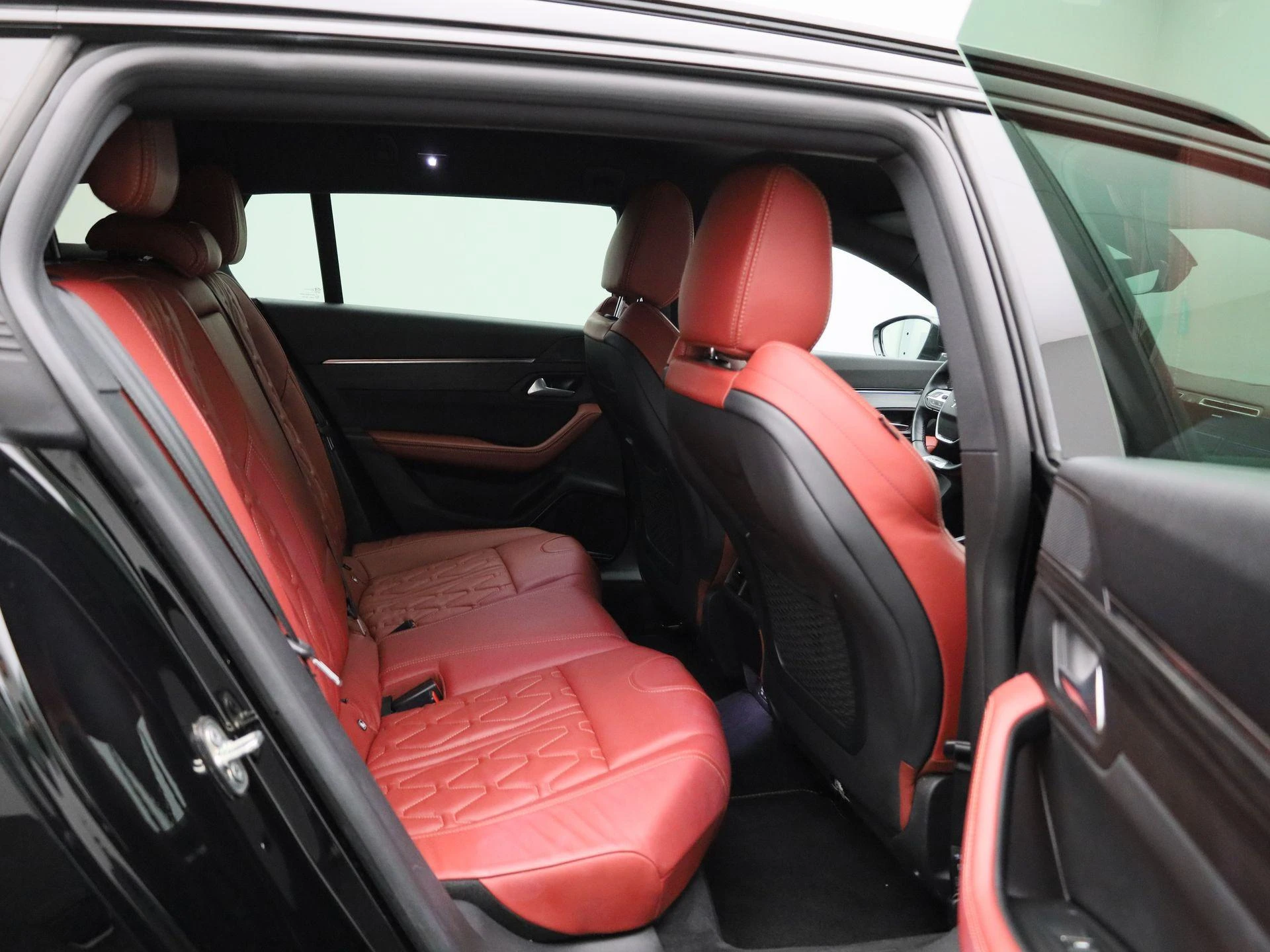 Peugeot-508-image-39