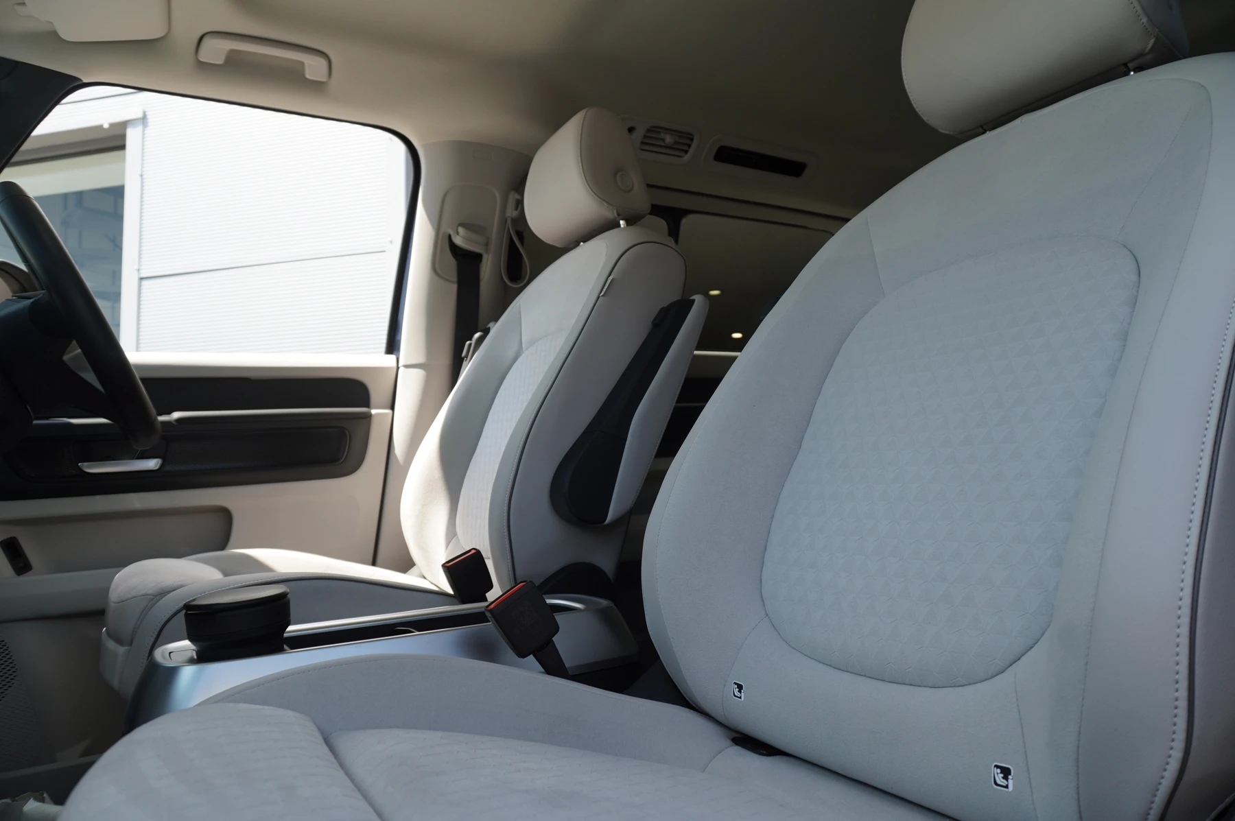 Volkswagen-ID. Buzz-image-8