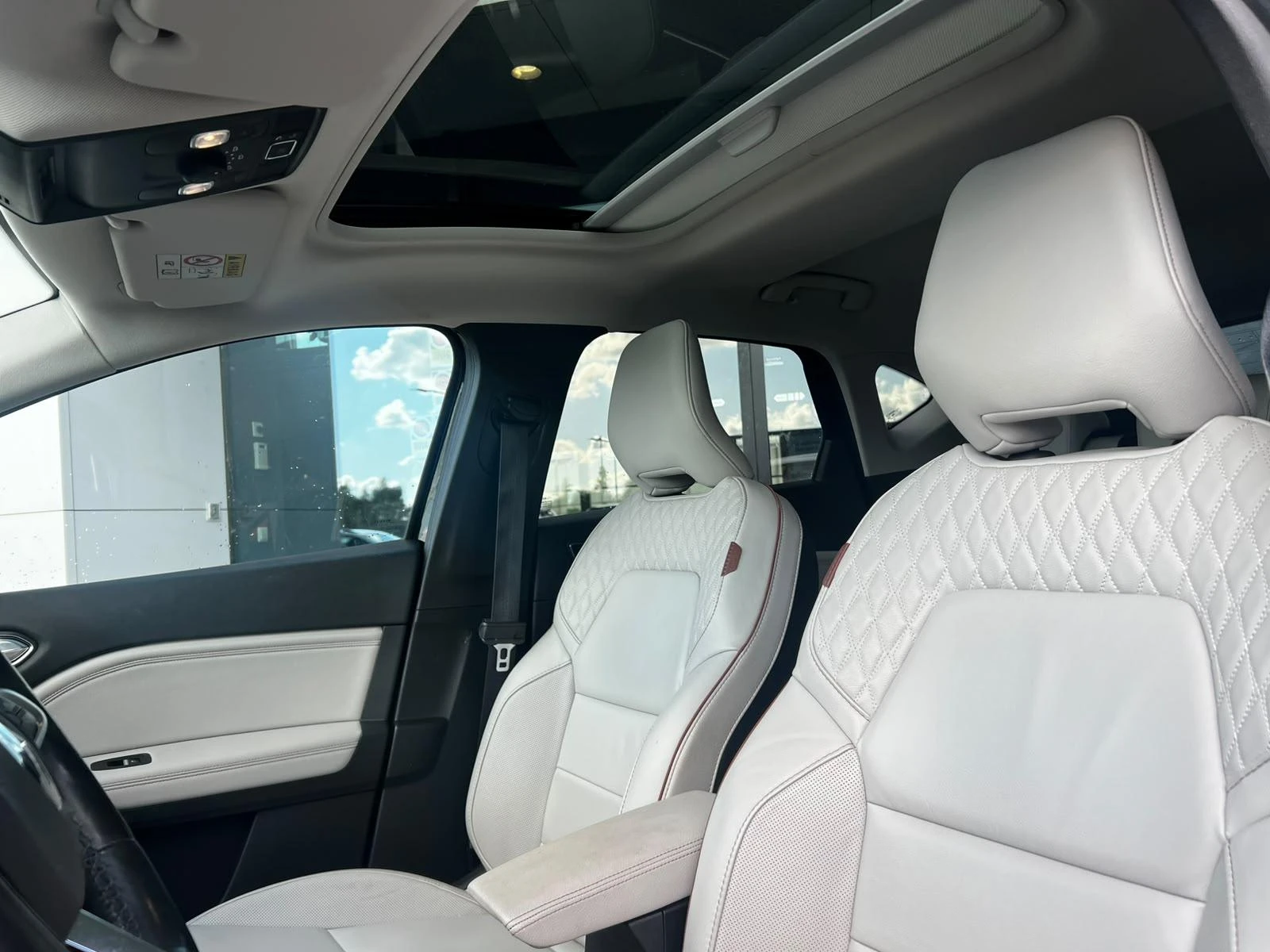 Renault Captur 1.6 E-Tech Plug-in Hybrid 160 Initiale Paris