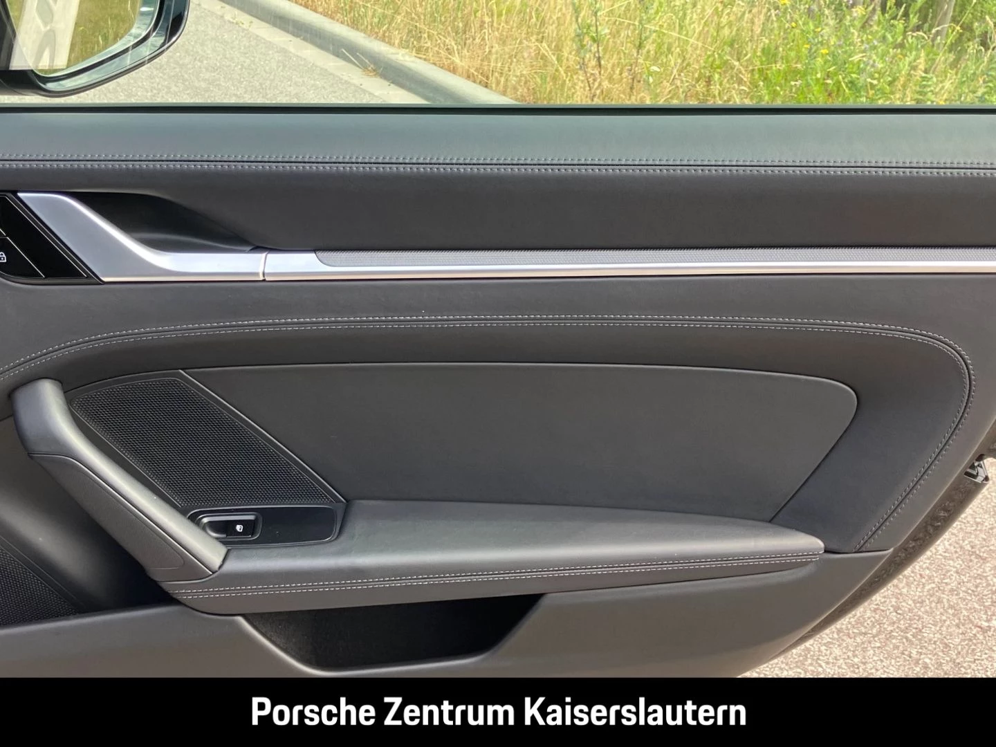 Porsche 911 992 Carrera 4 Cabrio Sportabgas BOSE 21-Zoll carrera