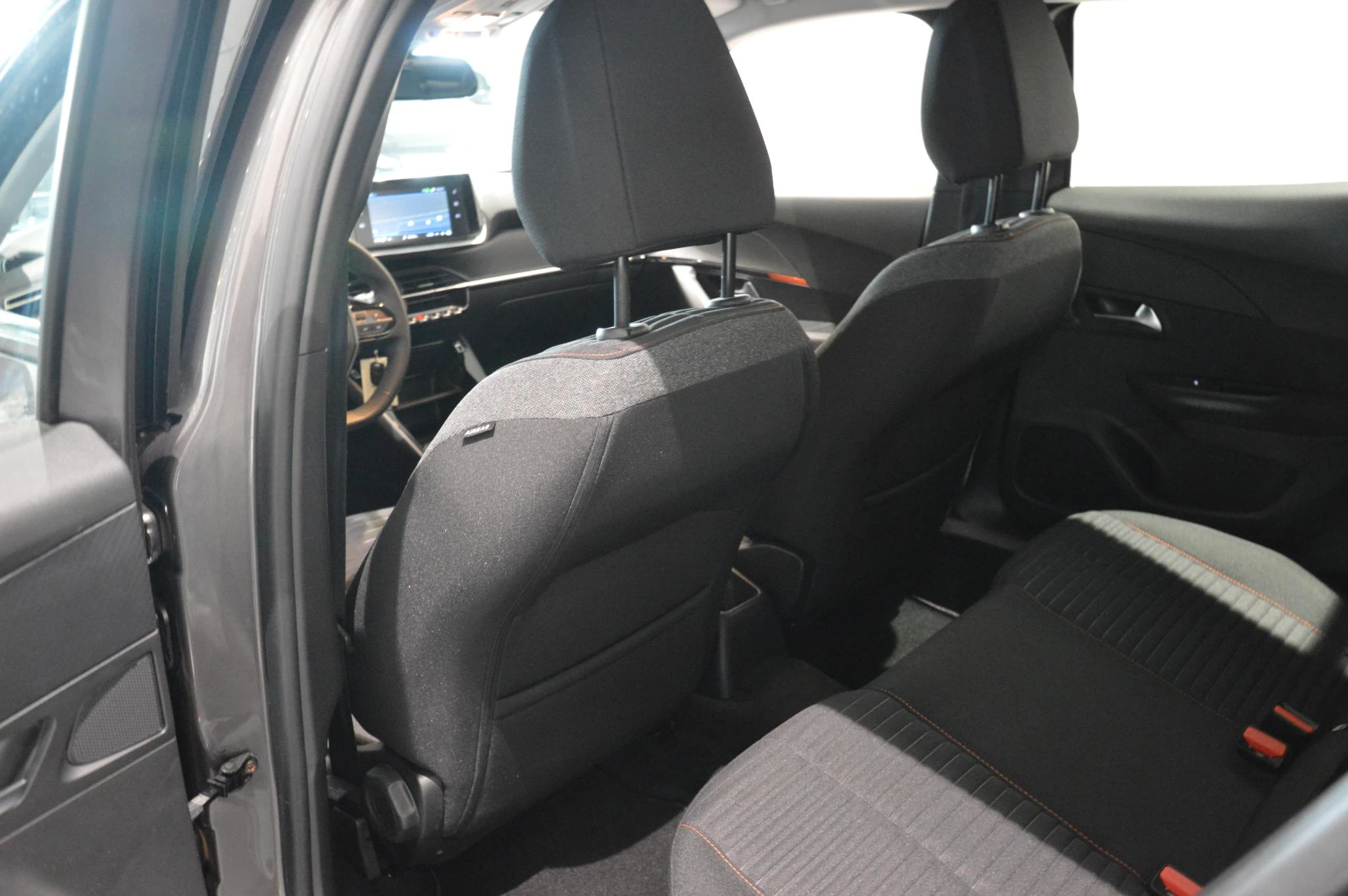 Peugeot-2008-image-10