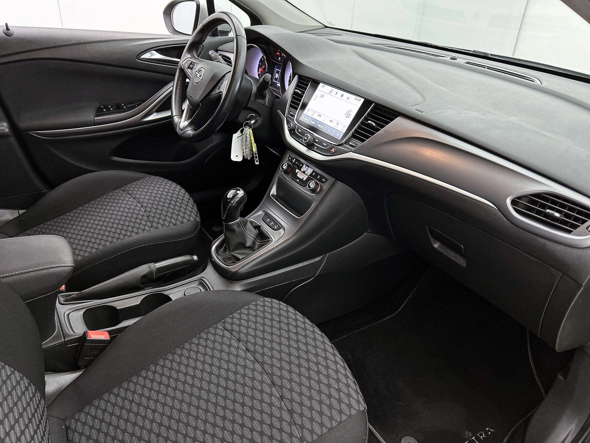 Opel-Astra-image-19