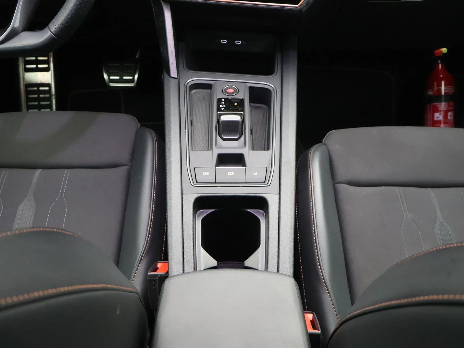 CUPRA Leon Sportstourer ST e-Hybrid (PHEV) Leon Break PHEV 1.4TSI 204PK *AUTOMAAT*CAMERA*LEDER*SPORTZETELS*CRUISE*VIRTUAL COCKPIT*PDC*...*