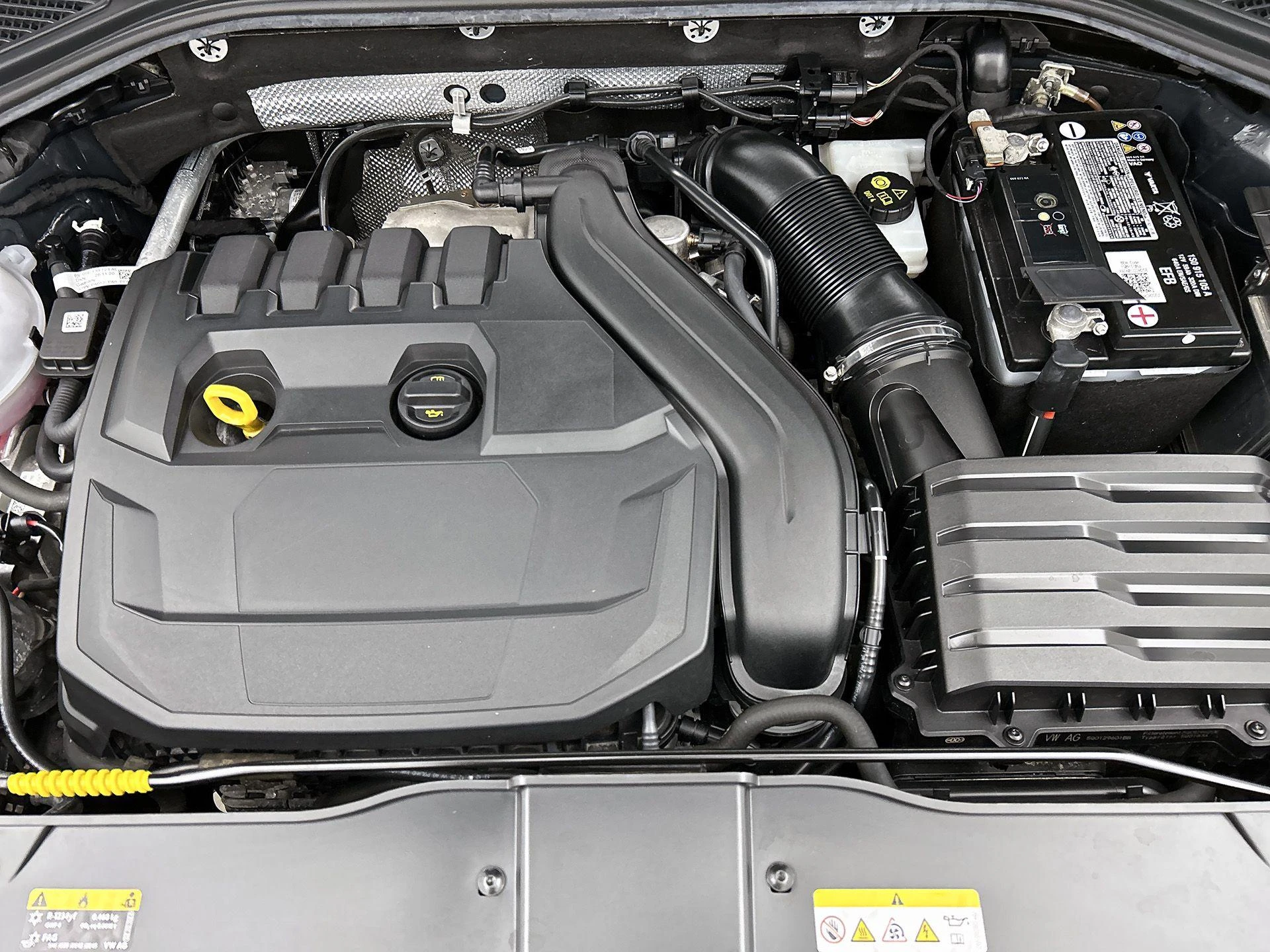 Volkswagen-T-Roc-image-24