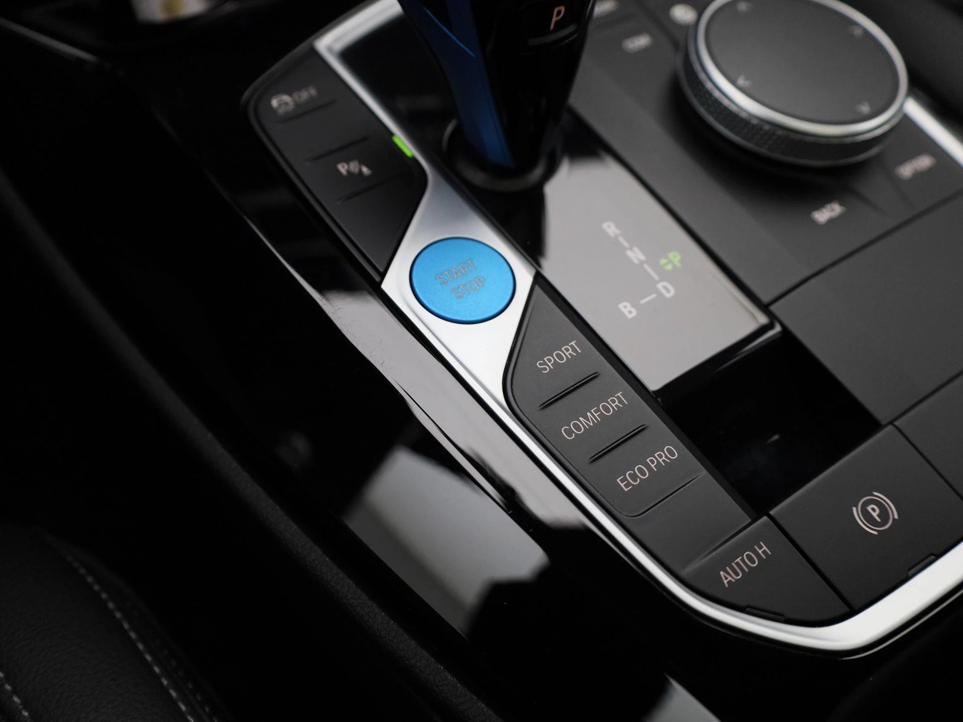 BMW-iX3-image-23