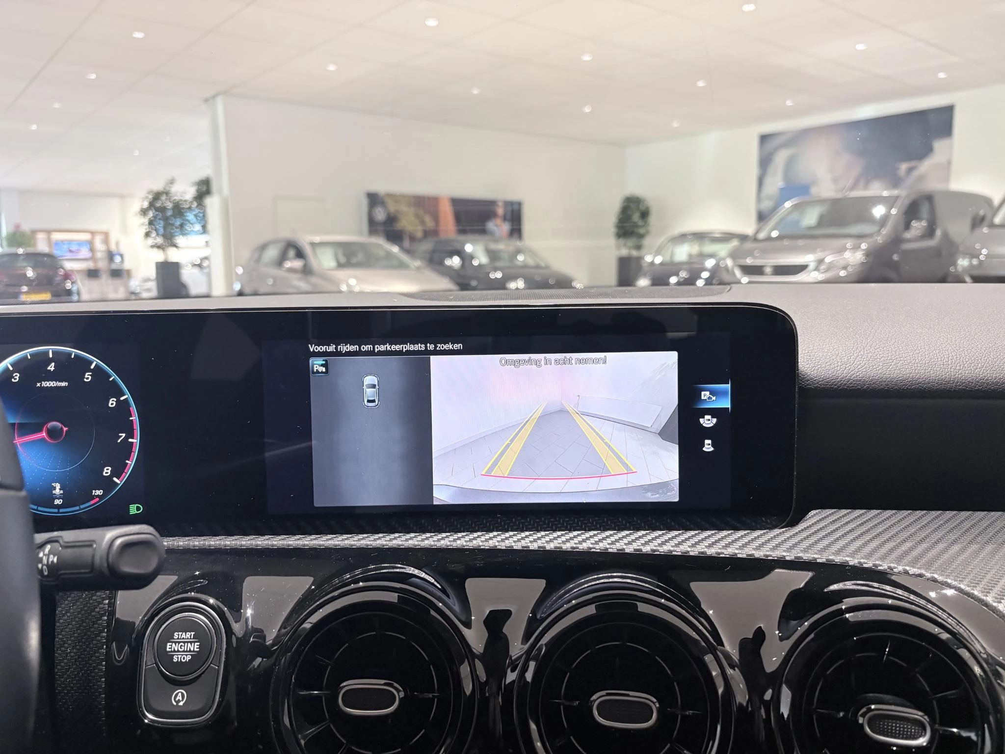 Mercedes-Benz-A-Klasse-image-16