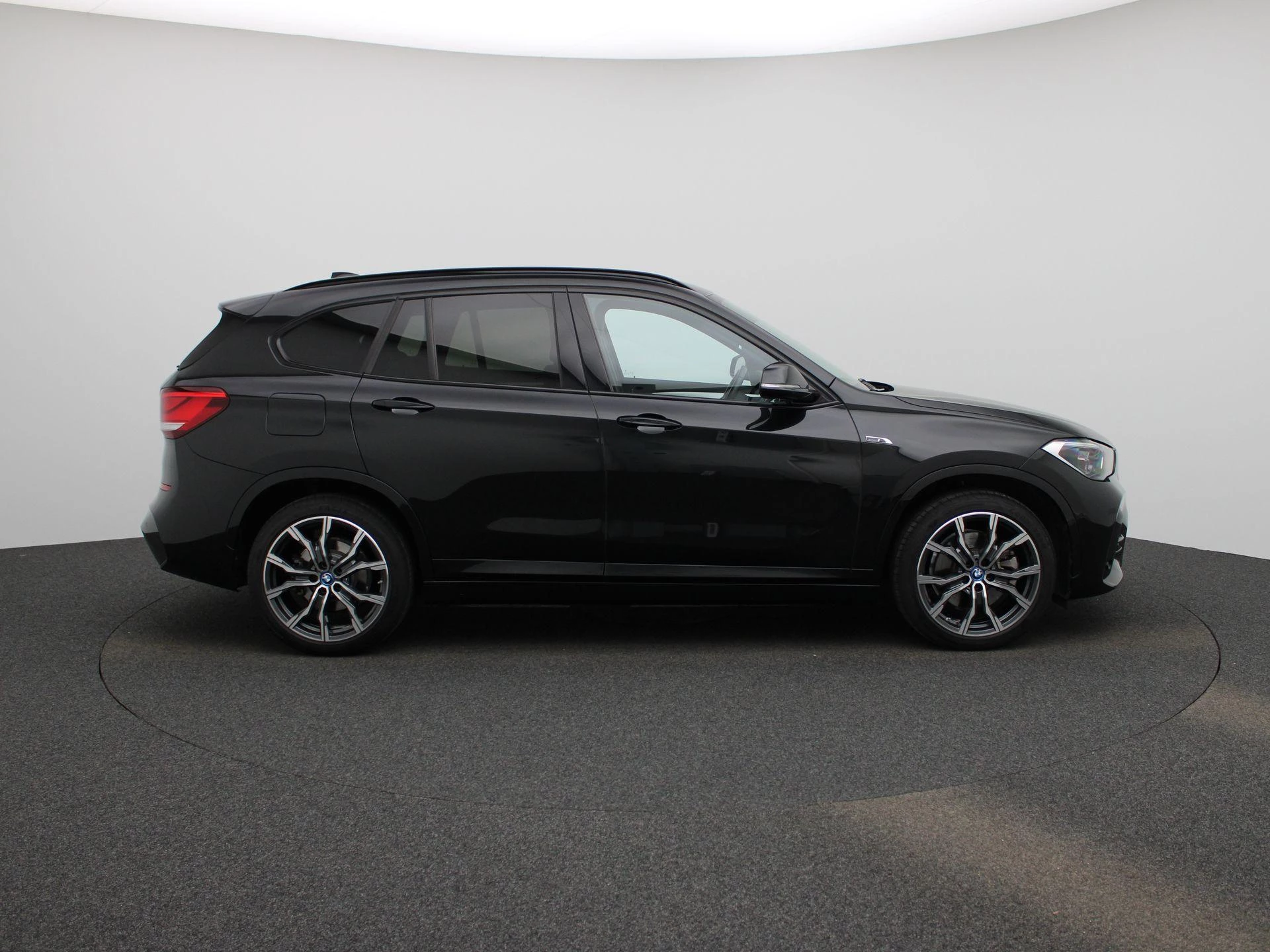 BMW-X1-image-5
