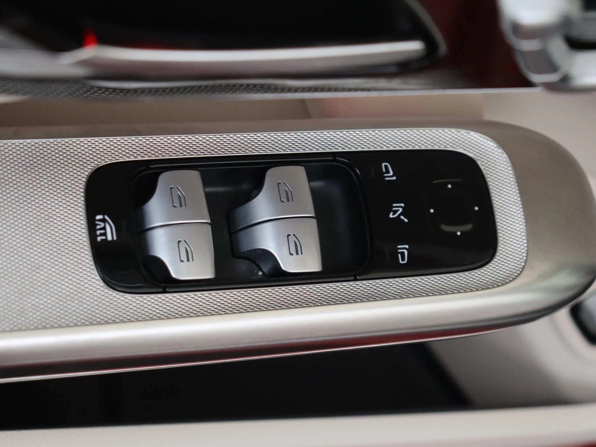 Mercedes-Benz-CLE-image-25