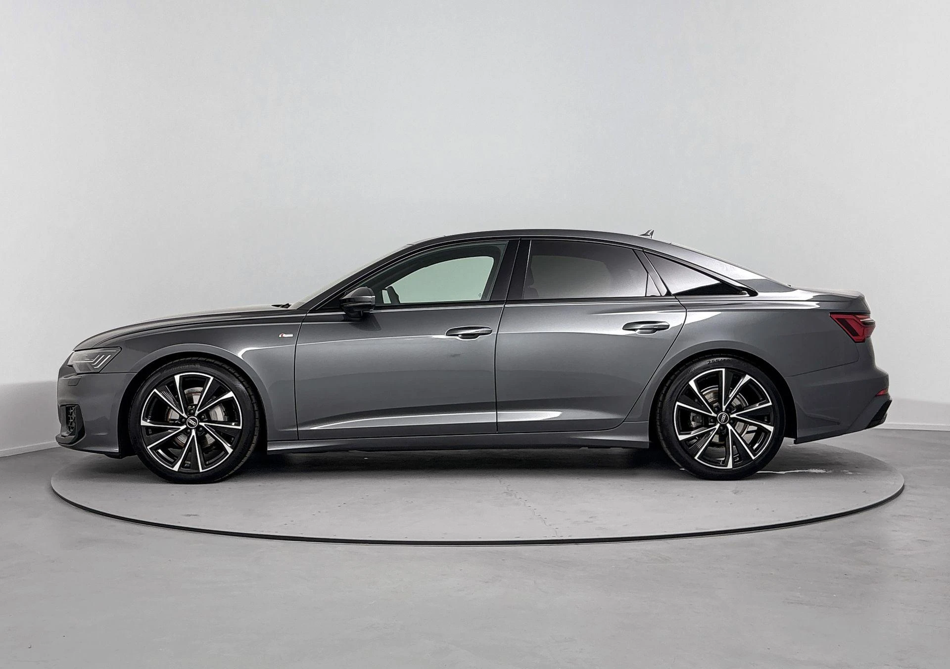 Audi-A6-image-1