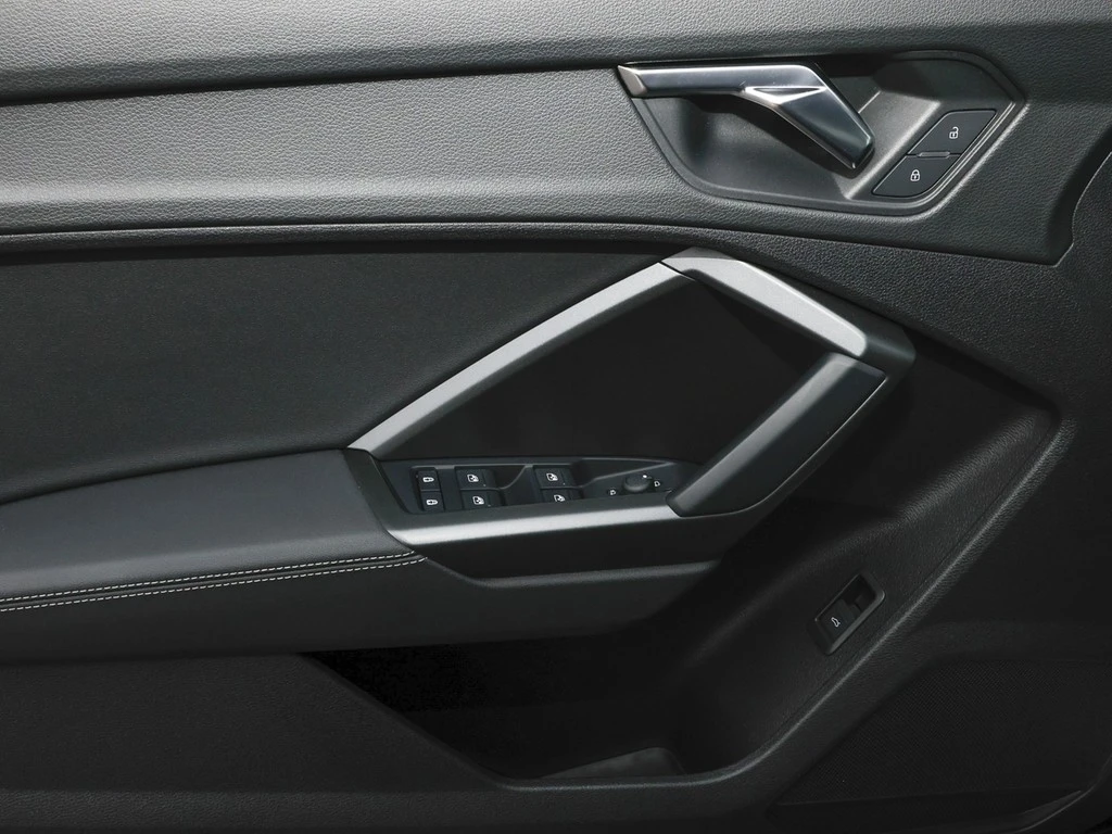 Audi-Q3-image-19