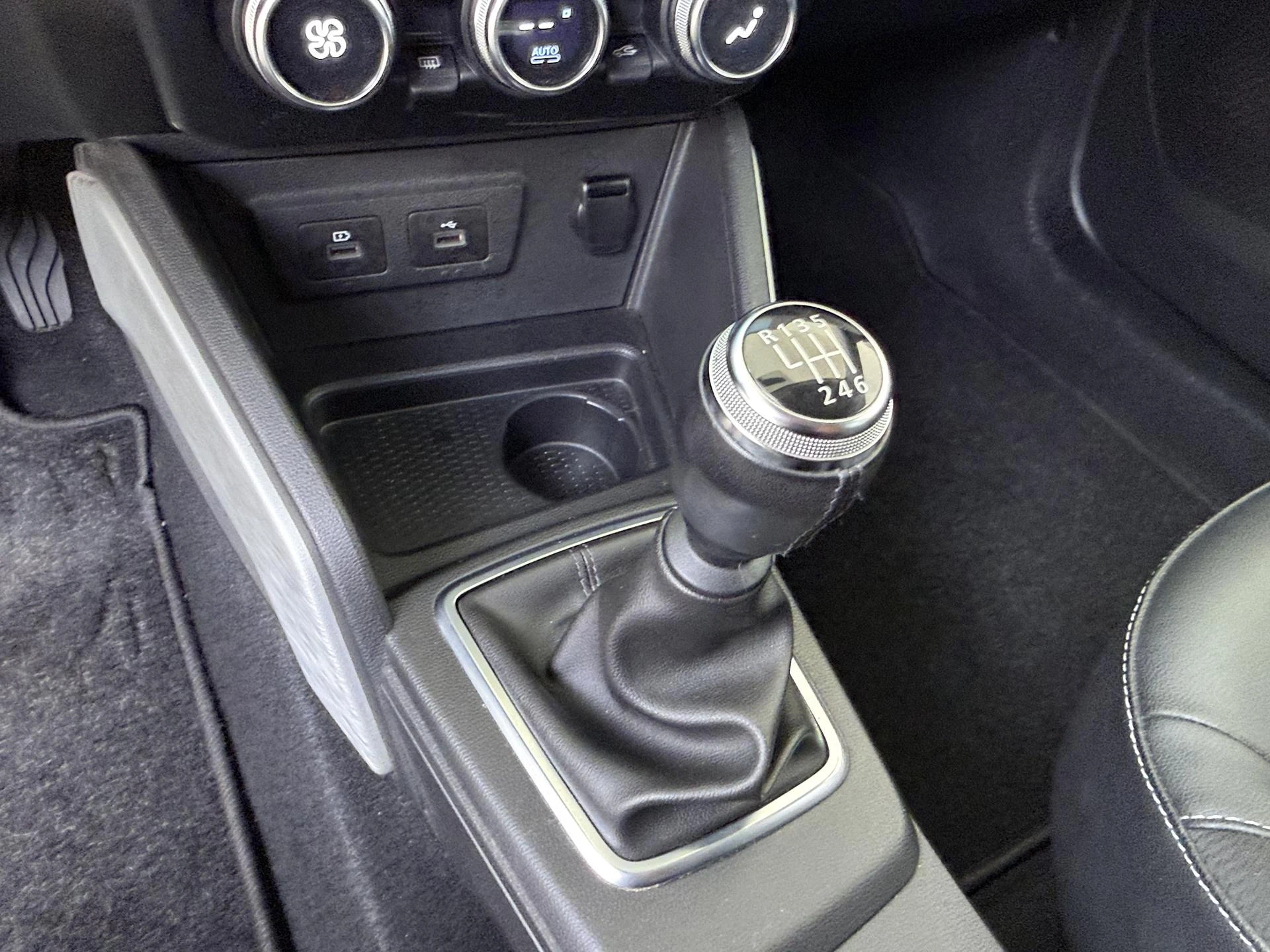 Dacia-Duster-image-13