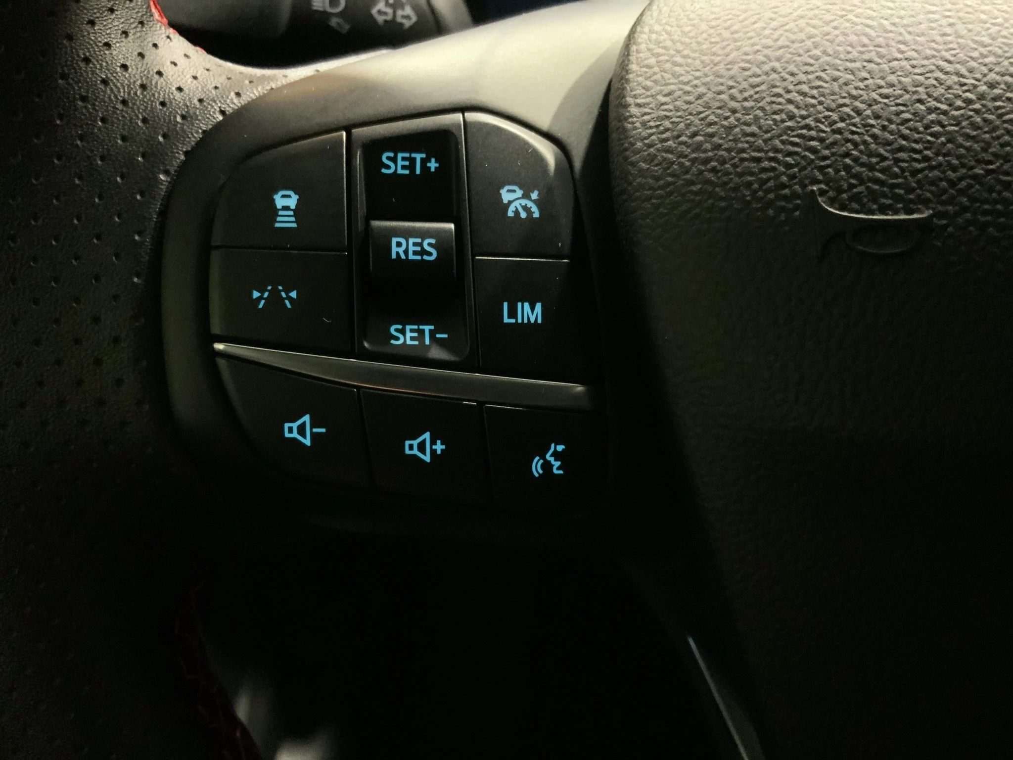 Ford-Kuga-image-17