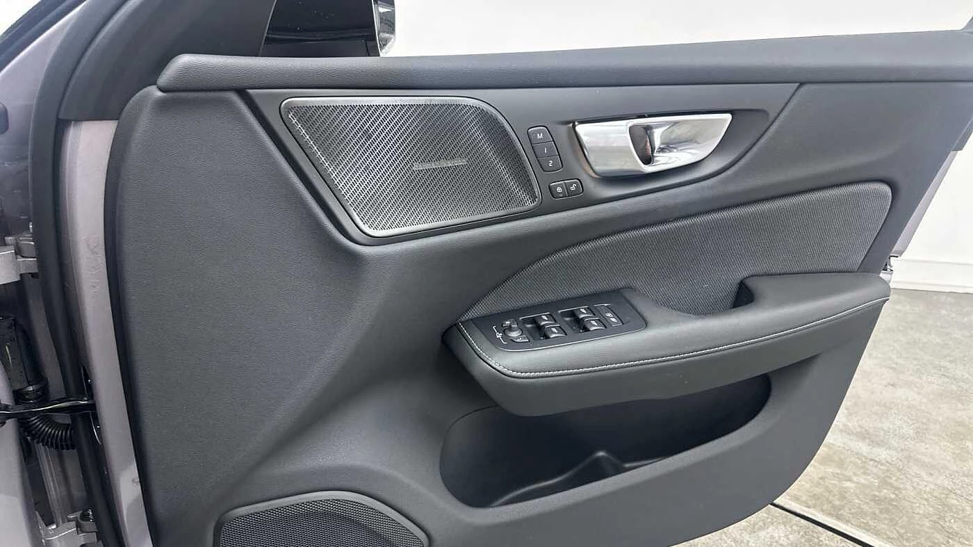 Volvo-V60-image-22