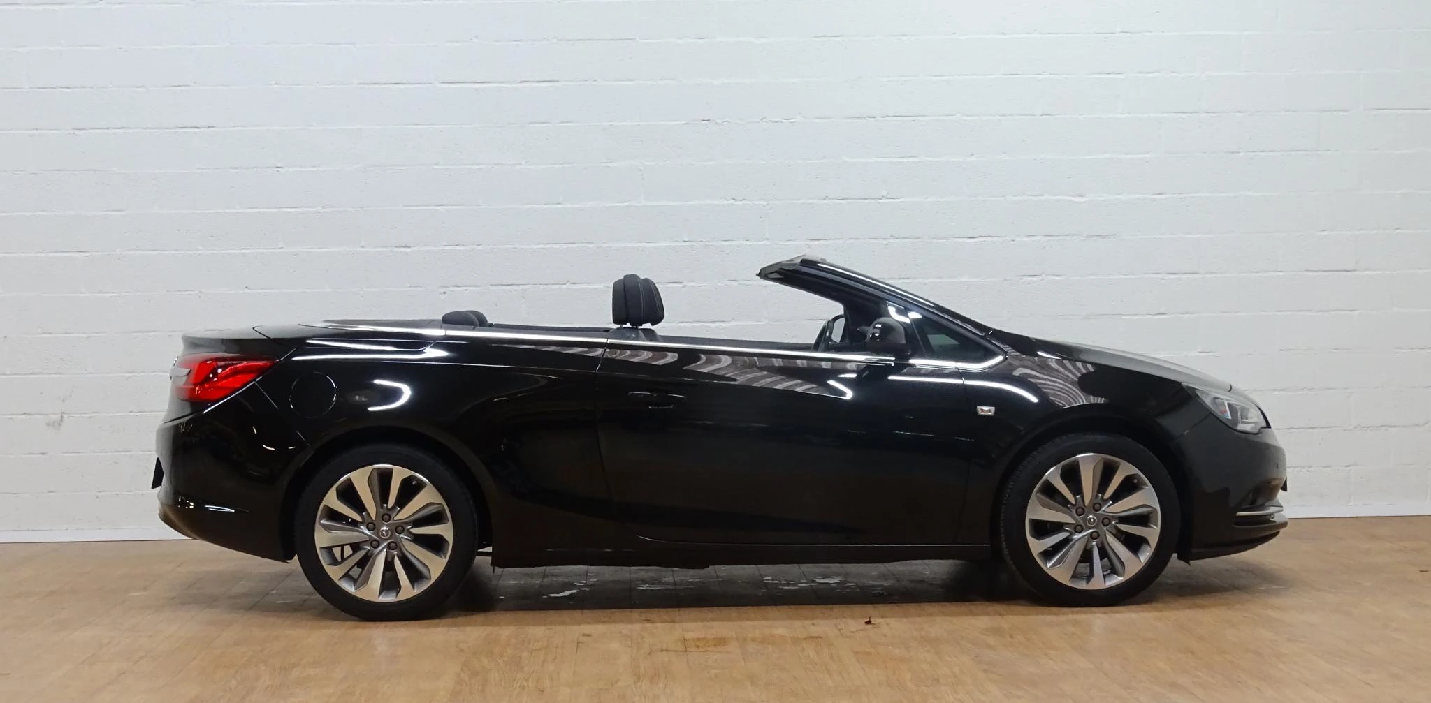 Opel-Cascada-image-7