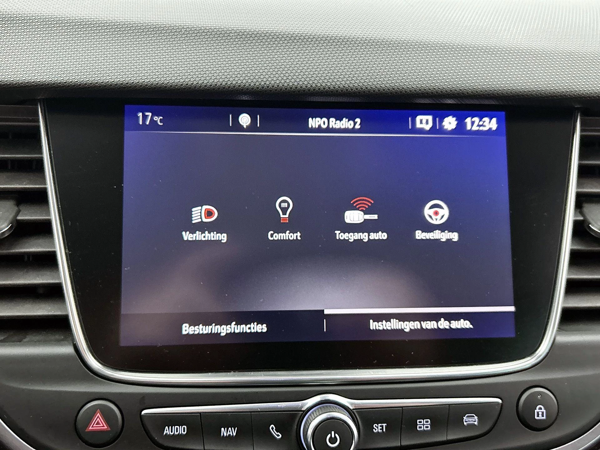 Opel-Crossland X-image-13
