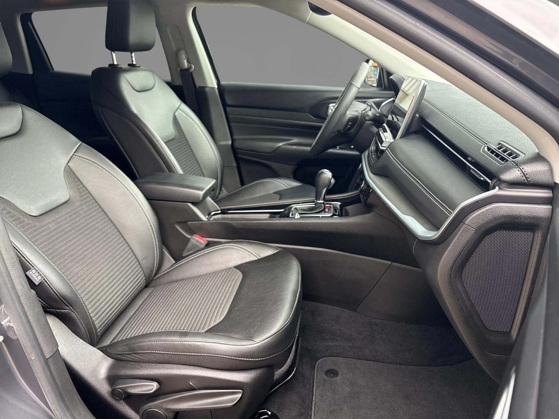Jeep-Compass-image-5