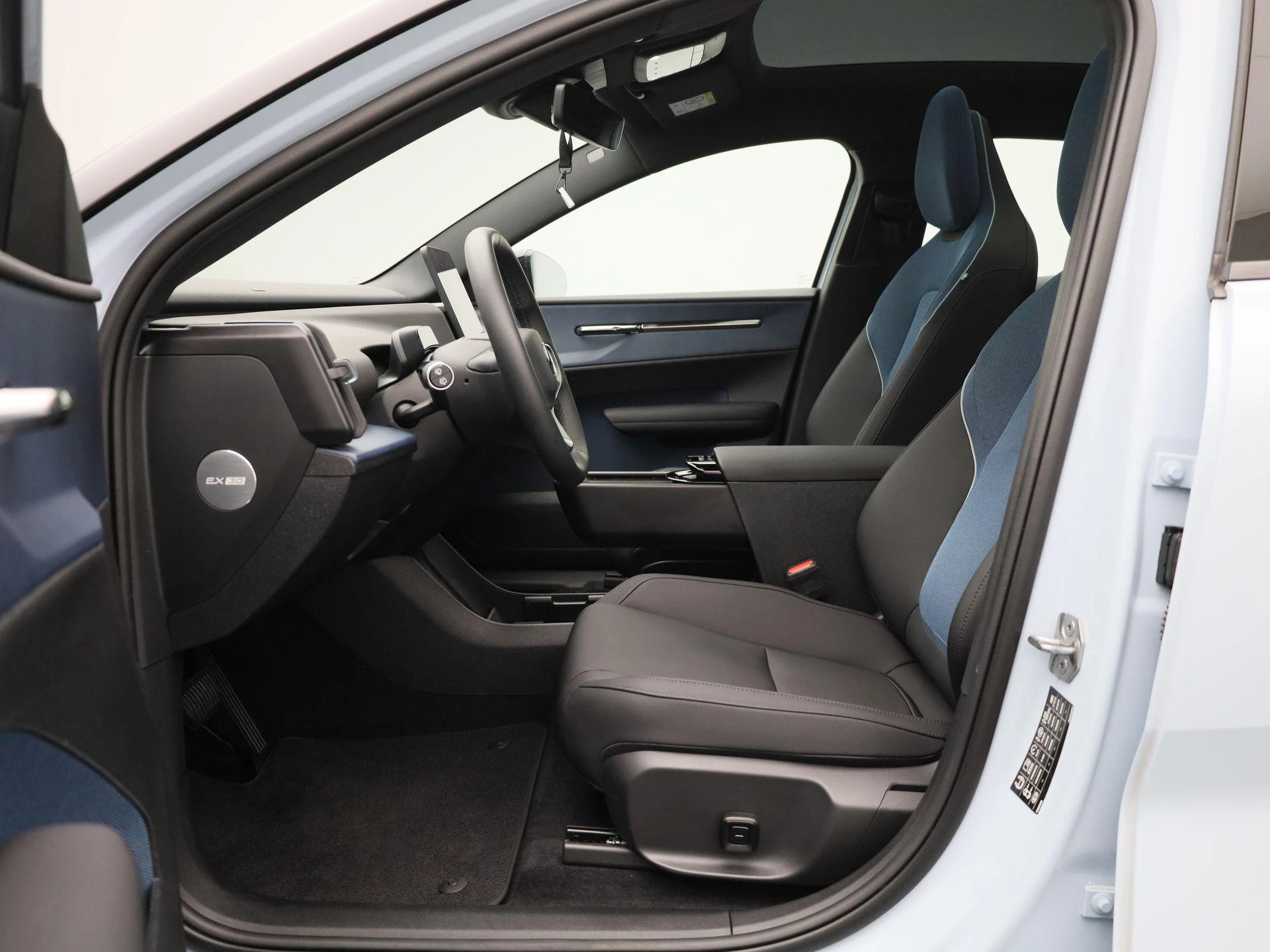 Volvo EX30 Single Motor Extended Range Ultra