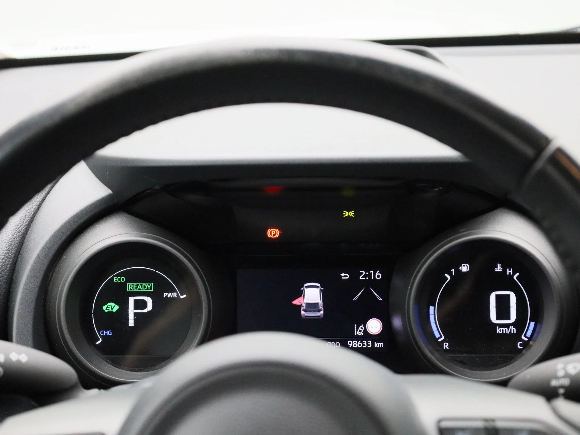 Toyota Yaris 1.5 Hybrid Business Plus