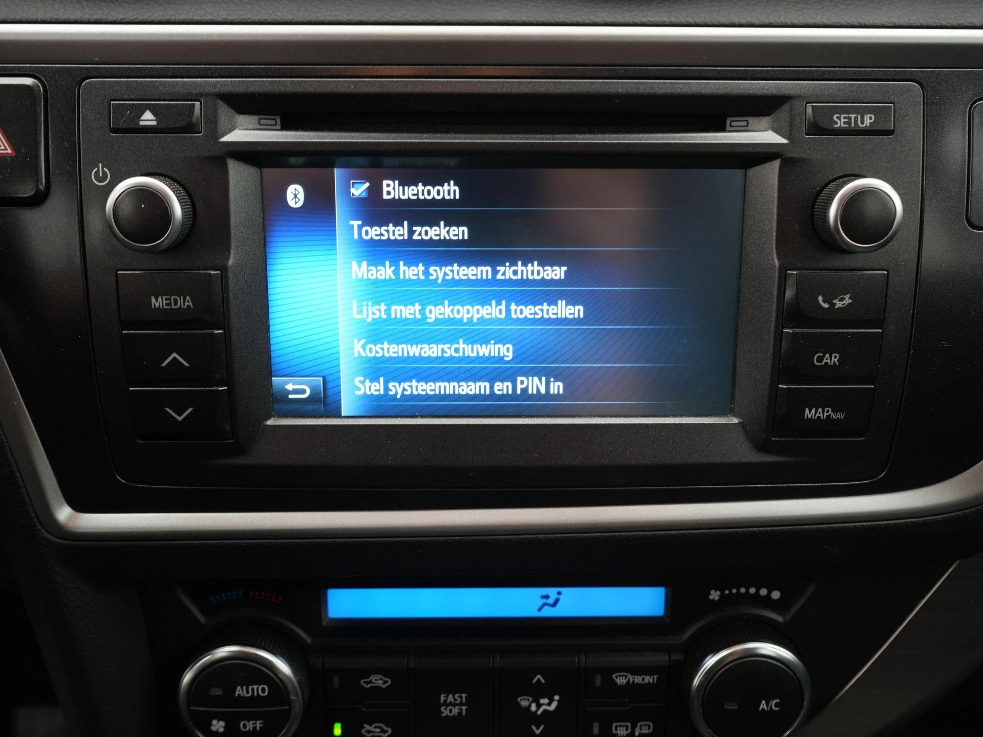 Toyota-Auris-image-13