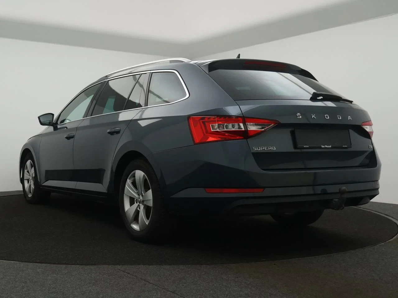 Škoda Superb Combi PHEV Superb Style *1.4TSI*AUTOMAAT*PLUG-IN*NAVI*TREKHAAK*ZETELVERWARMING V+A* ...