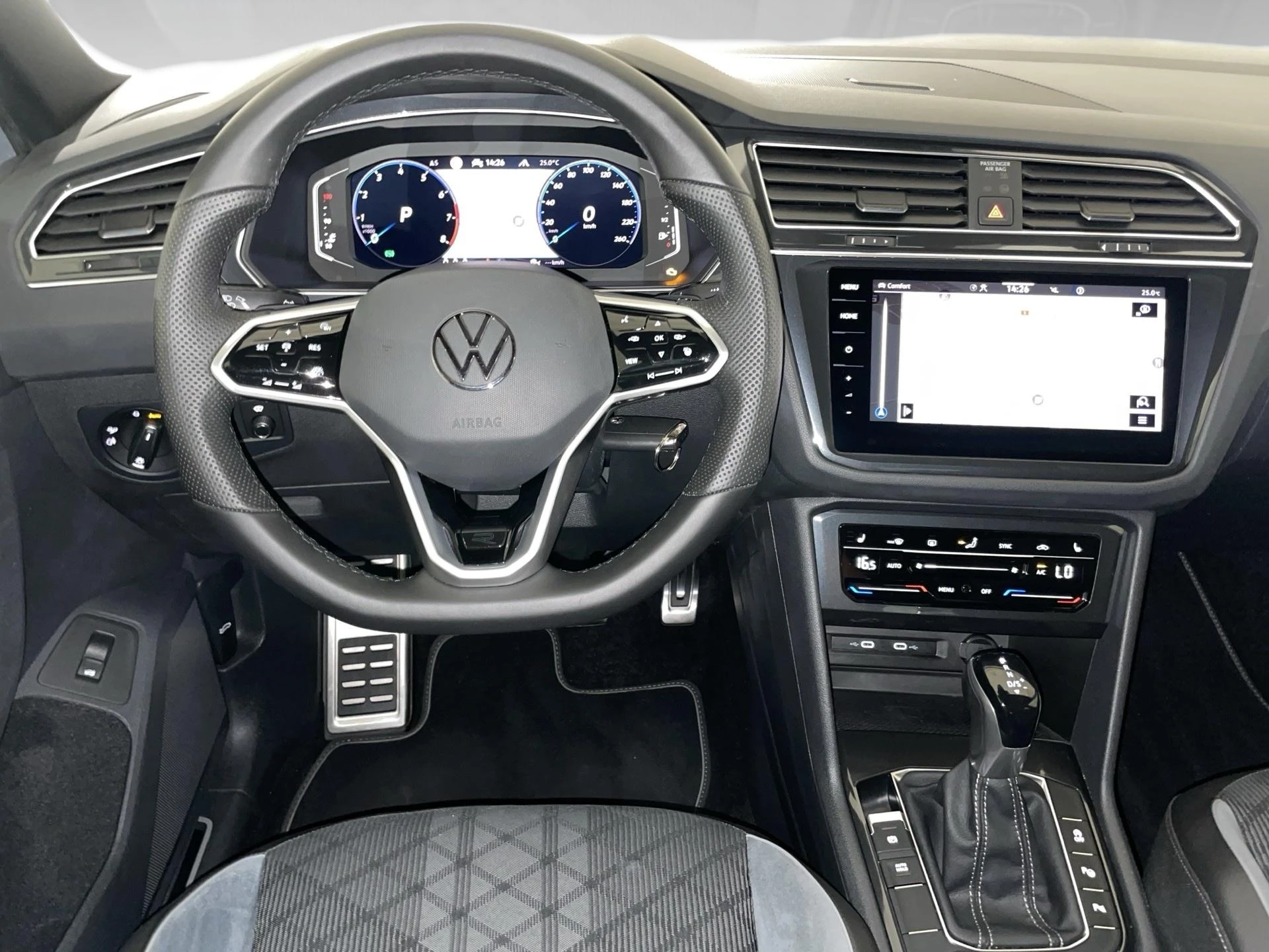 Volkswagen-Tiguan-image-5