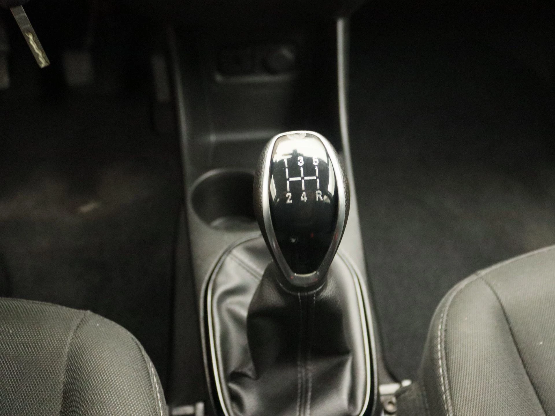 Opel KARL 1.0 Rocks Online Edition