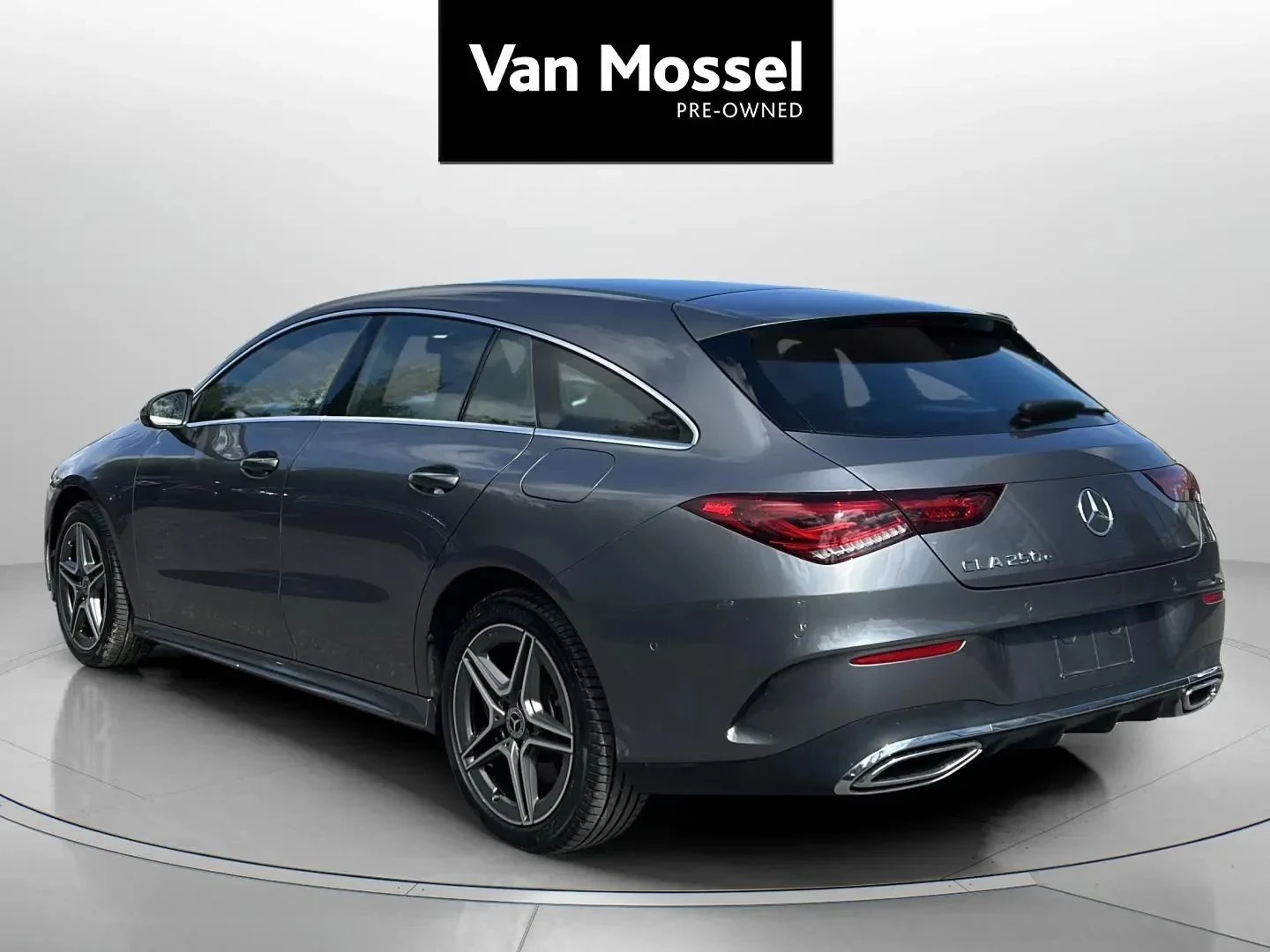 Mercedes-Benz-CLA-image-6