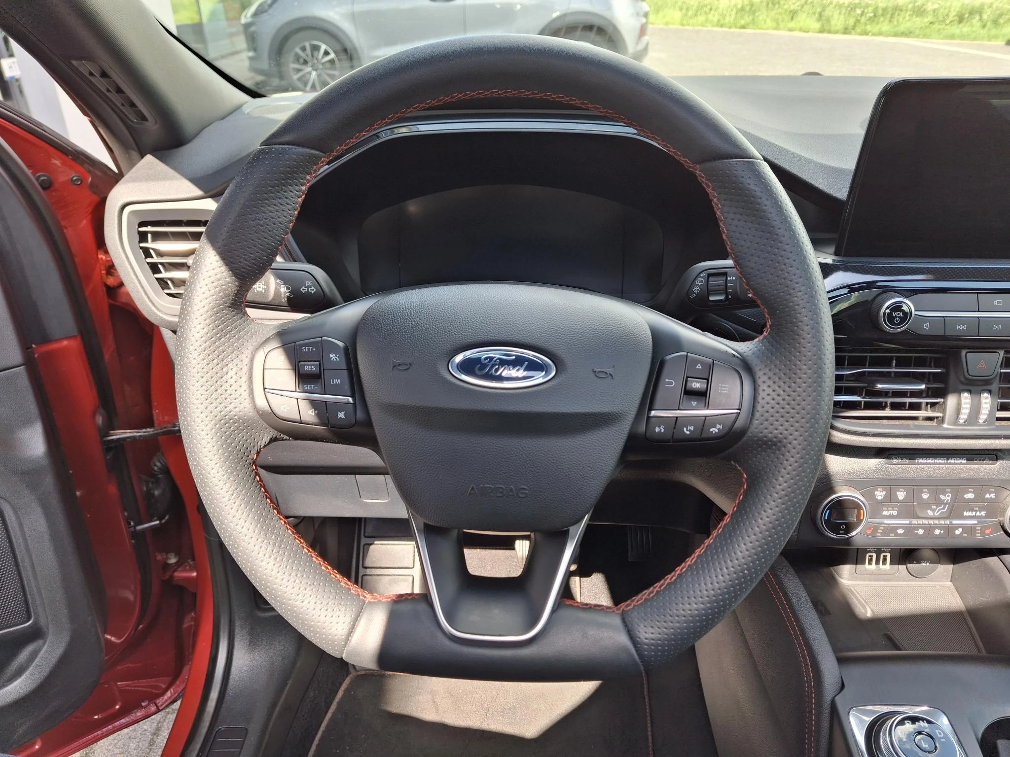 Ford-Kuga-image-14