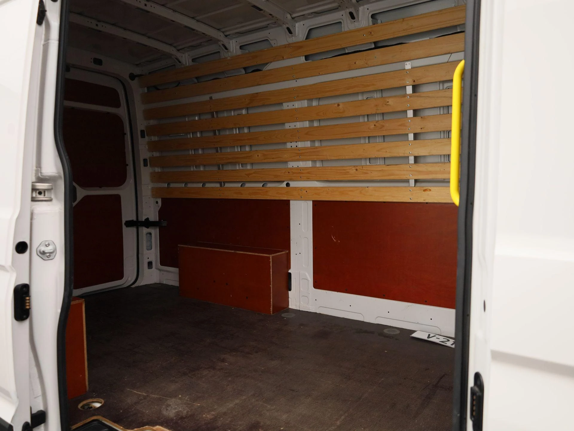 Volkswagen-Crafter-image-12