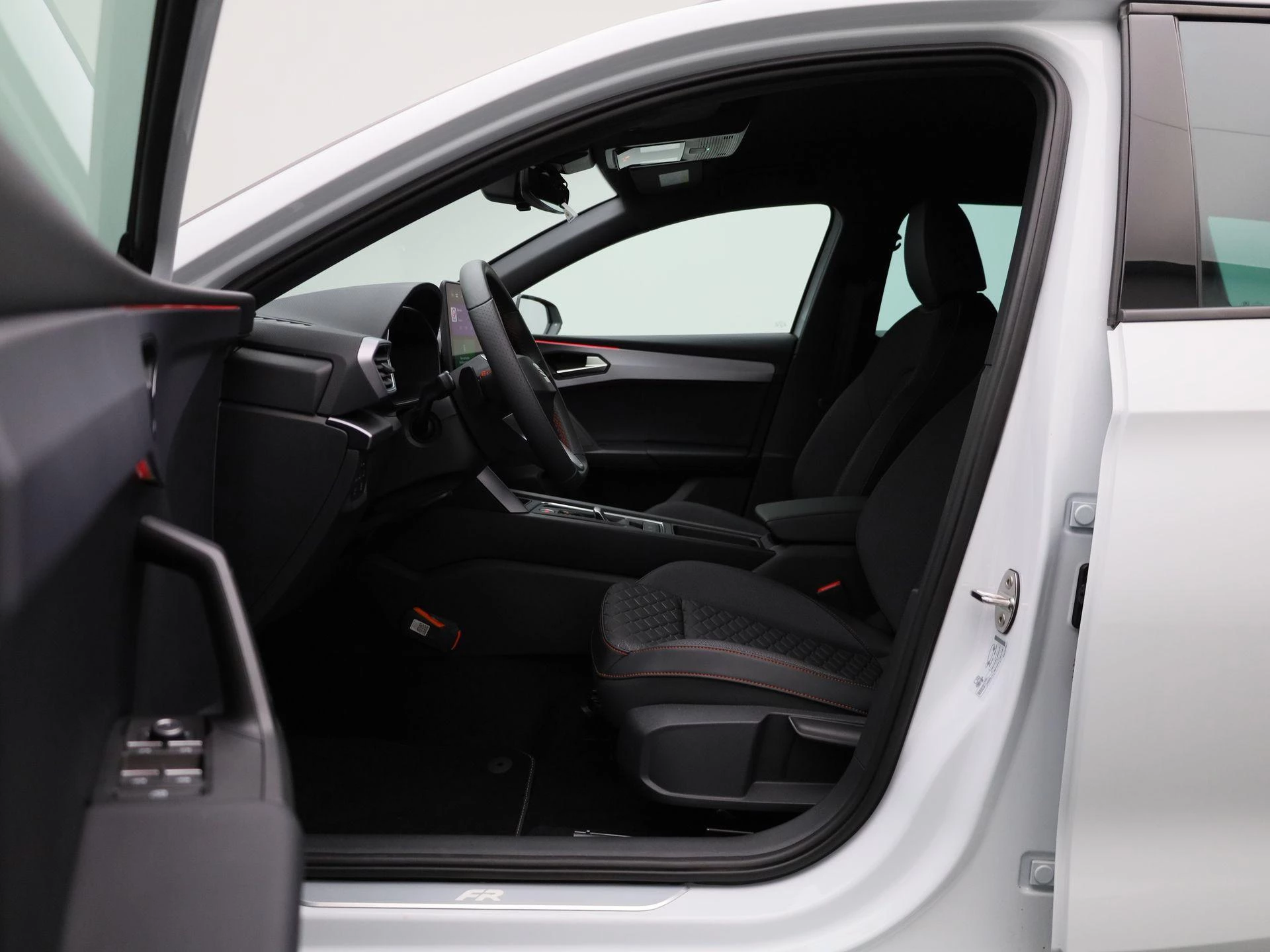SEAT Leon Sportstourer 1.5 TSI e-Hybrid FR Business
