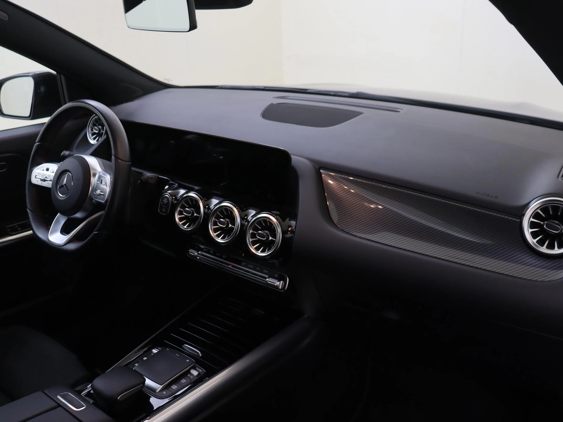 Mercedes-Benz GLA 200 Business Solution AMG