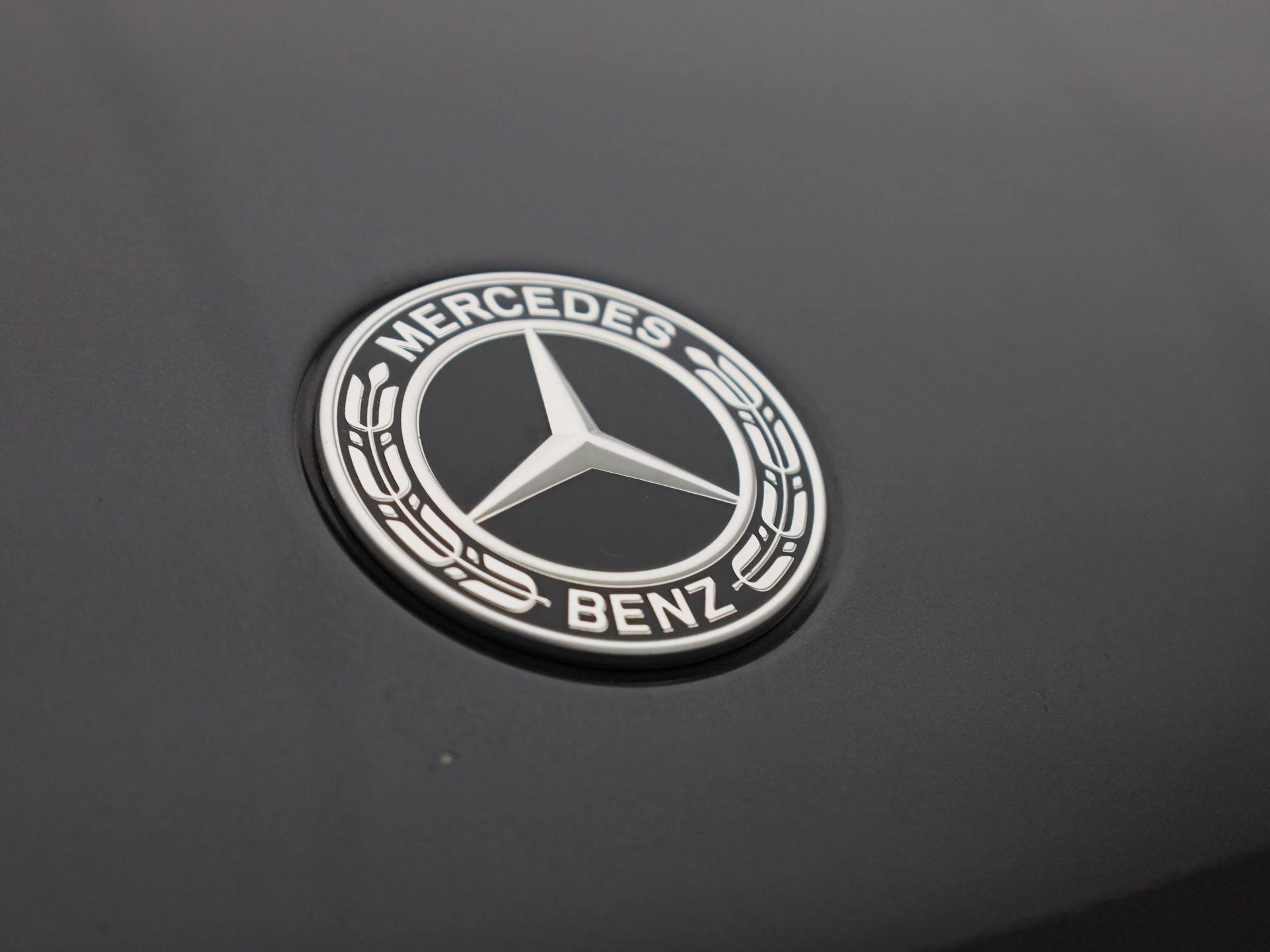 Mercedes-Benz-GLC-image-41