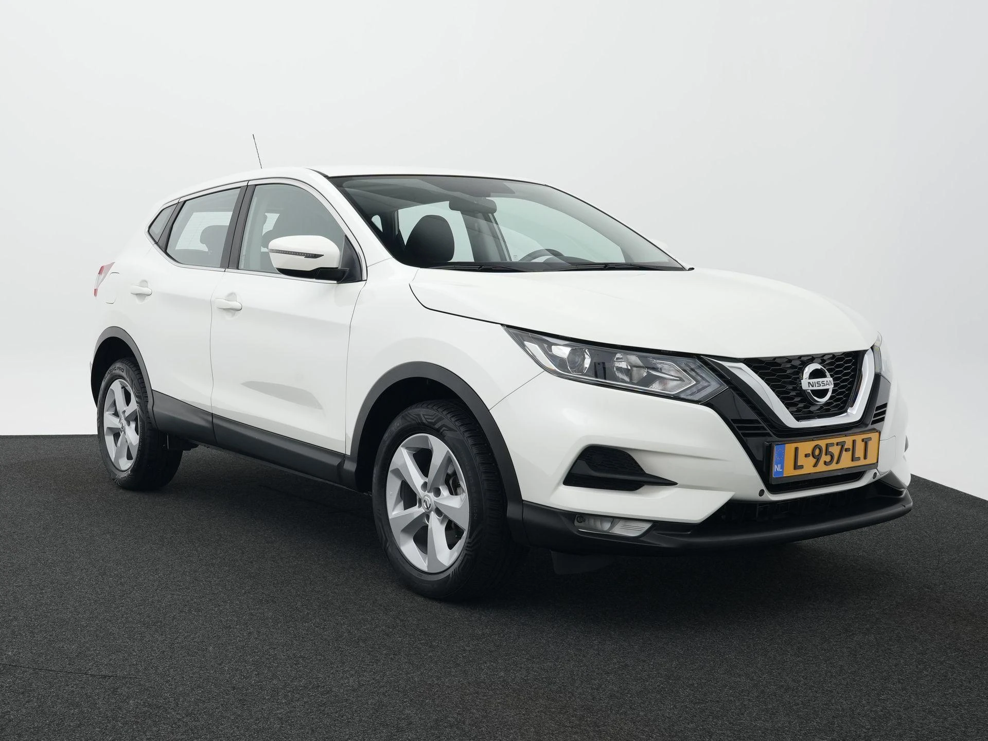 Nissan-QASHQAI-image-13