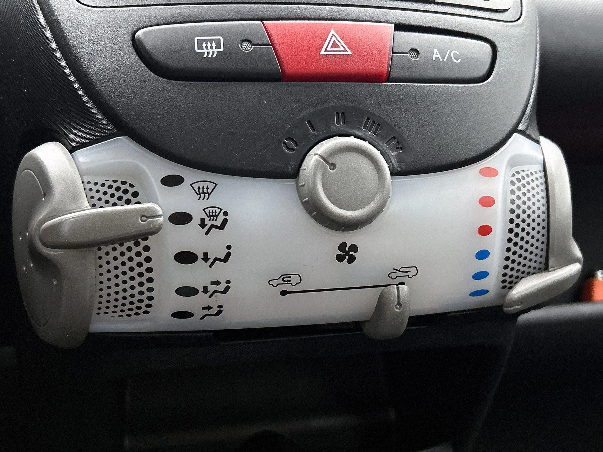 Toyota-Aygo-image-18