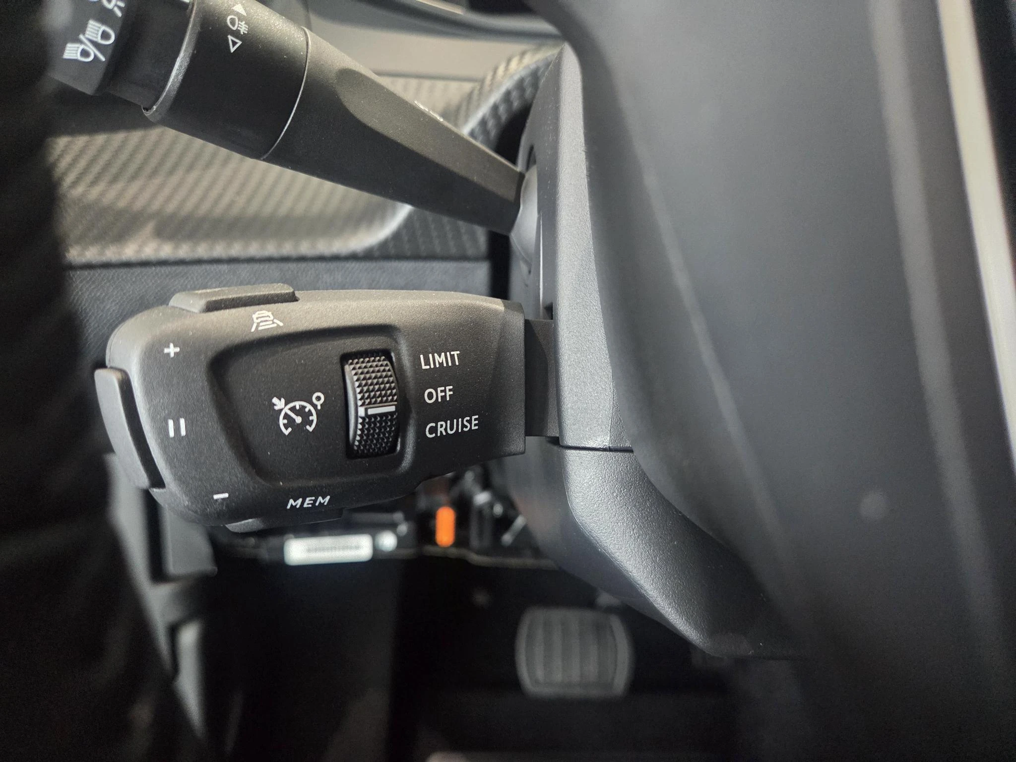 Peugeot-2008-image-8