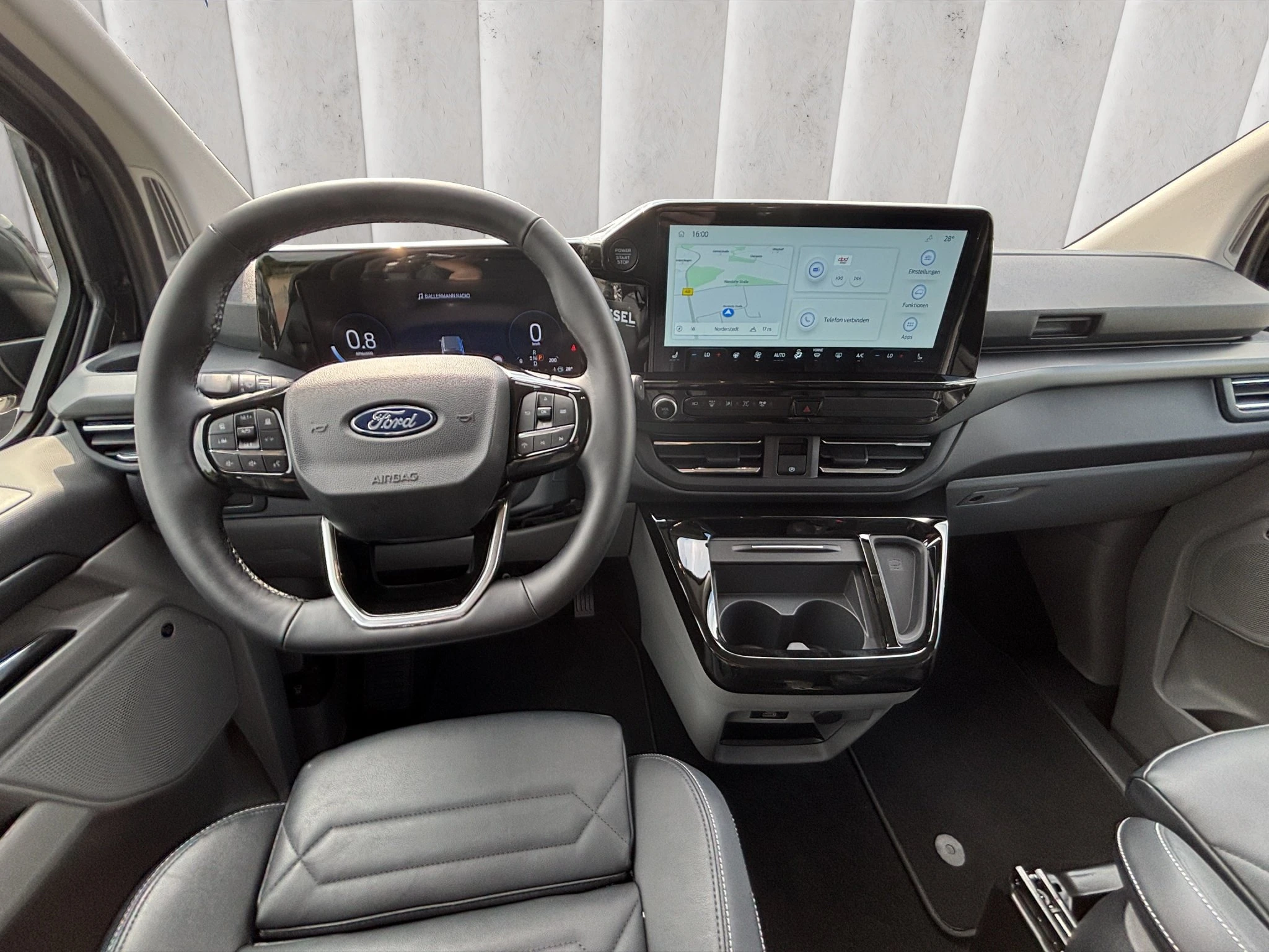 Ford-Tourneo Custom-image-11