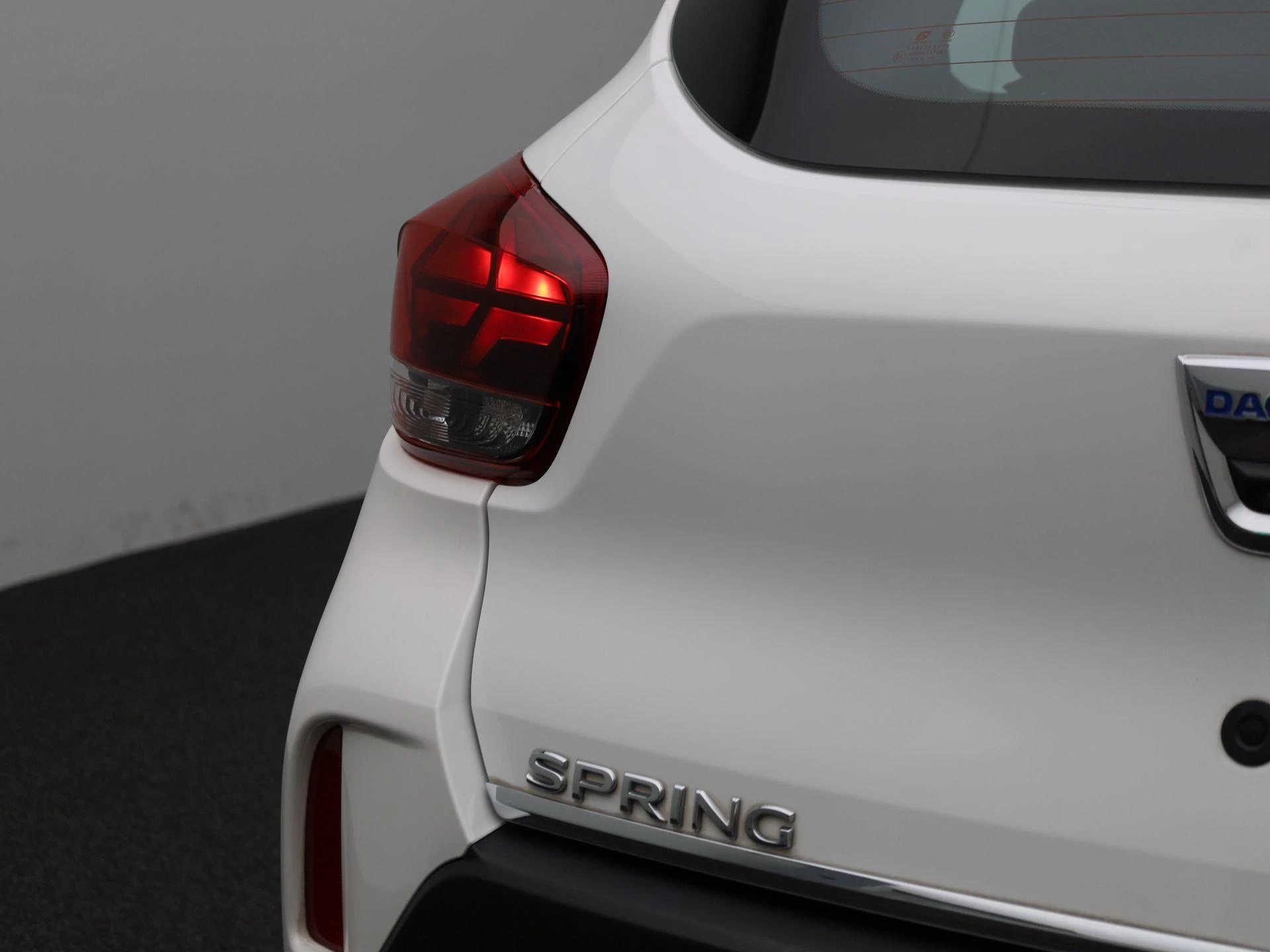Dacia-Spring-image-33