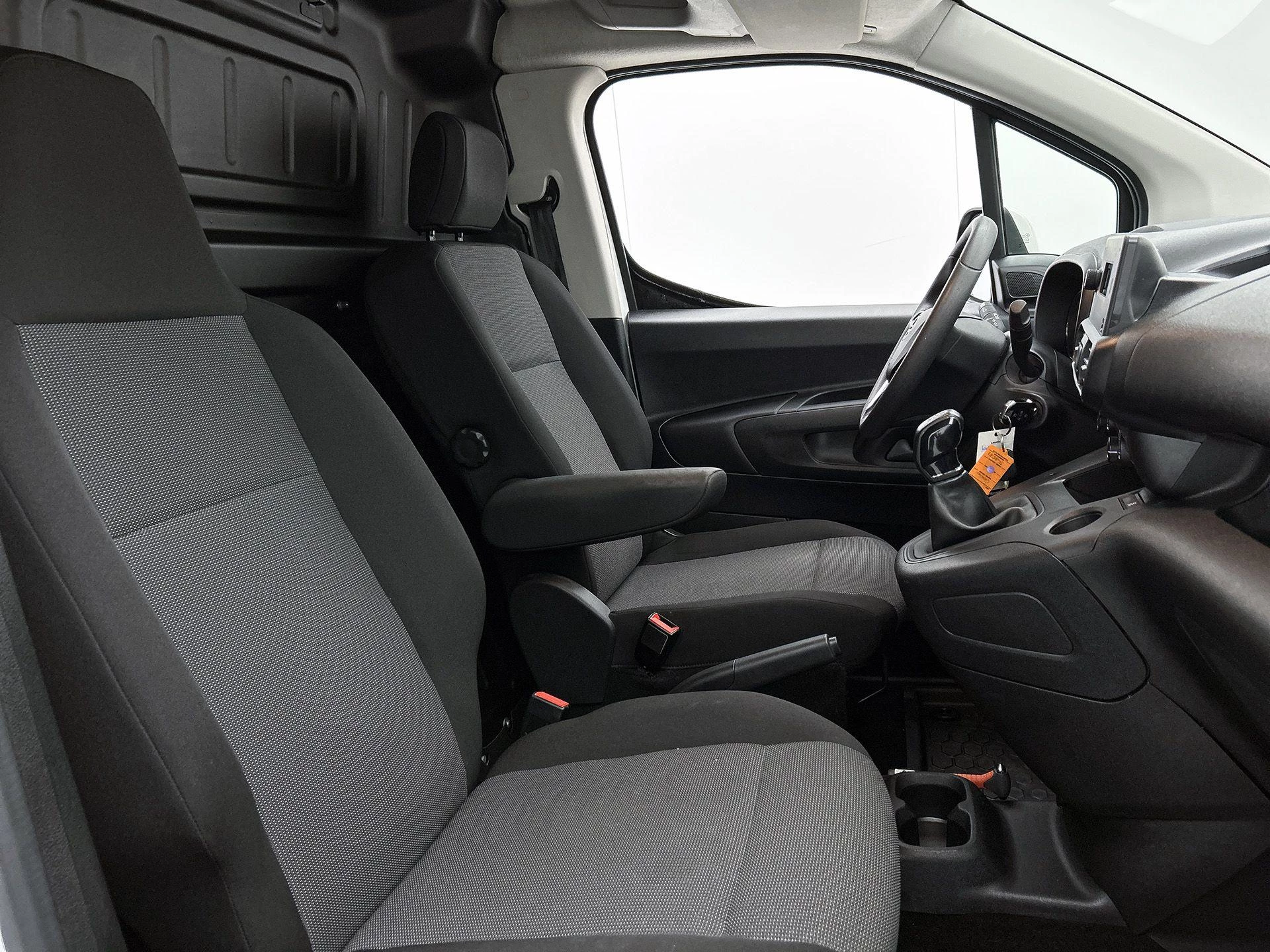Opel-Combo-image-29