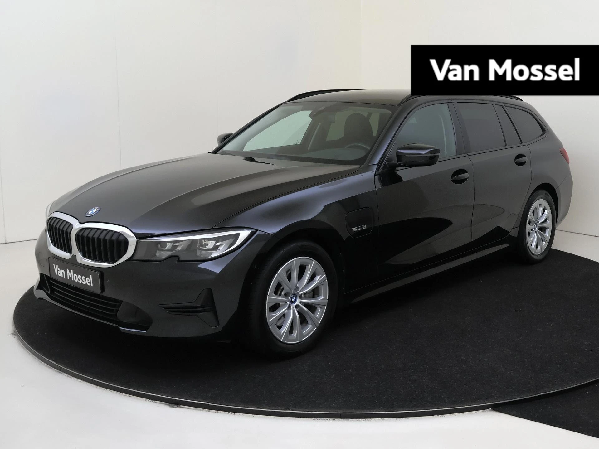 BMW-3 Serie-image-0
